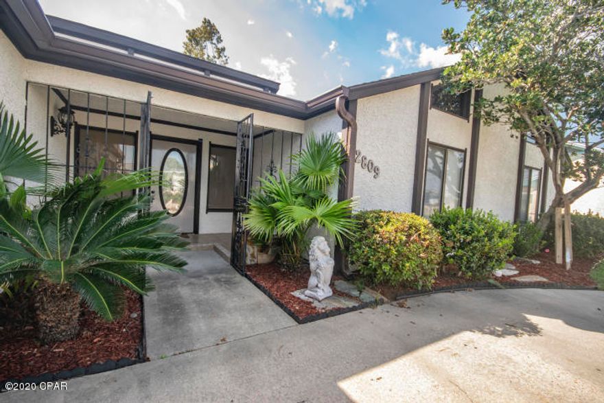 Newly remodeled 2800 sq ft. 4-Bedroom(one is a mother in law suite), 3 Bath home in Forest Park Area. 340 sq.ft. Sunroom with custom flooring, Breakfast nook with Florida room, Stainless Steel appliances,Granite countertops in the kitchen and all 3 bathroom. Two bathrooms with jetted tubs,3 out of 7 closets are walk in , Separate laundry room. Craft room with storage and worktops.Cathedral Wood ceiling in living room with skylights, Gas lit wood-burning fireplace,Central heat and air. Oversized swimming pool and new top of the line 5-person hot tub with safety features, all enclosed in large screen structure, 8'custom privacy fence in back yard. Pool and garden sheds, automatic sprinkler system. Iron front gates for semi circular drive.entire home has been upgraded with coax and Cat5wiring