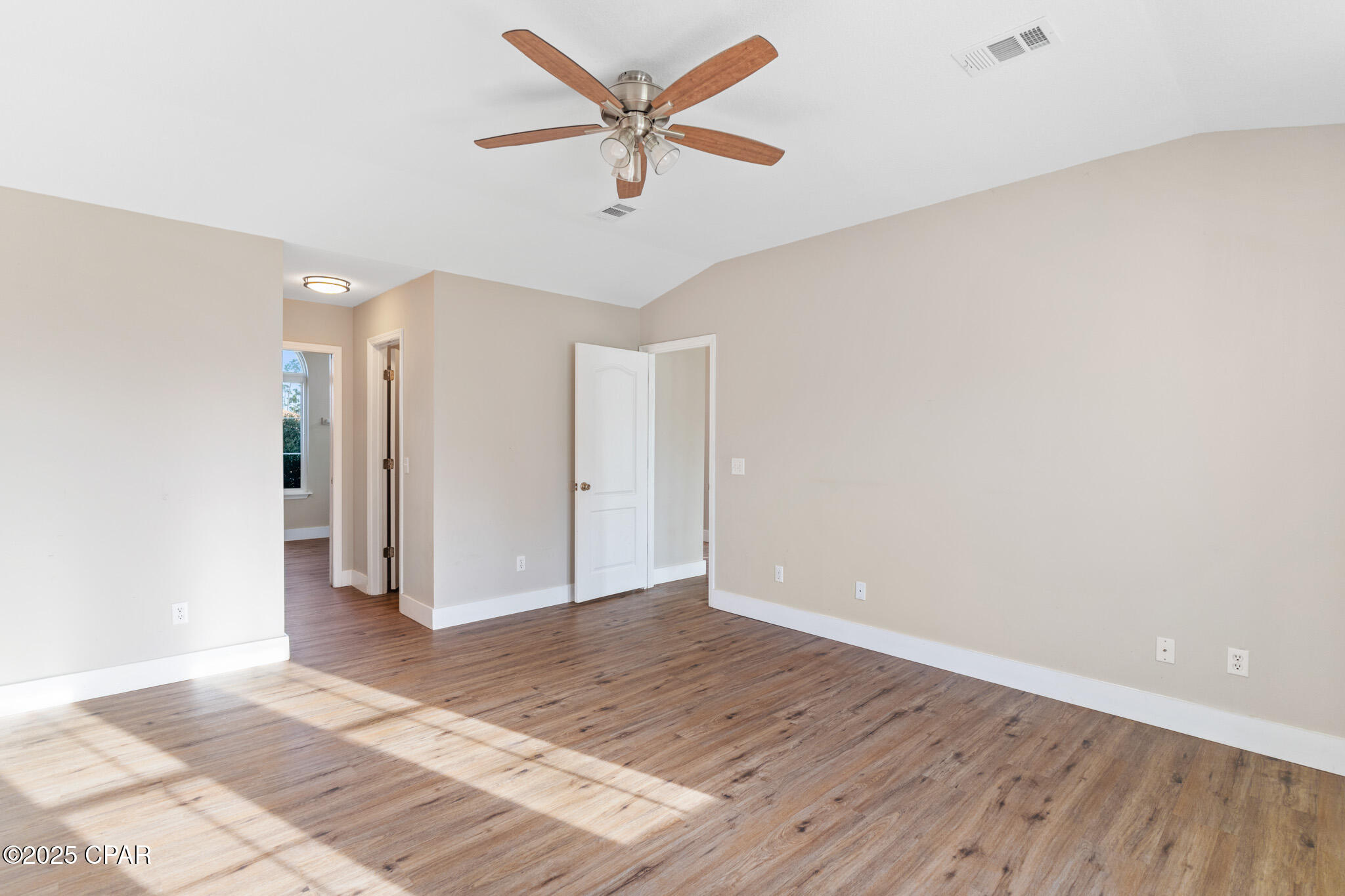 Colonial Est. - Residential