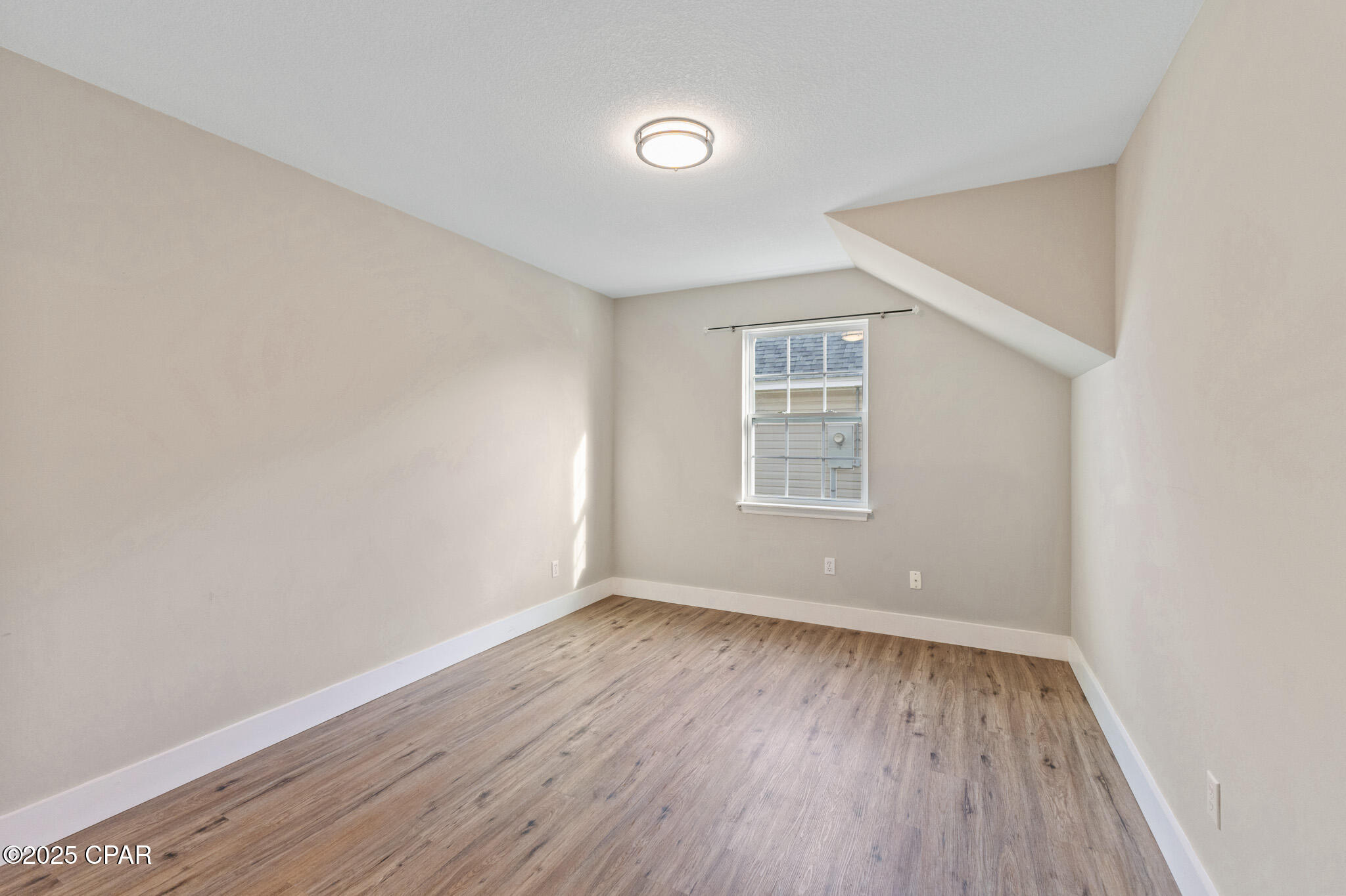 Colonial Est. - Residential