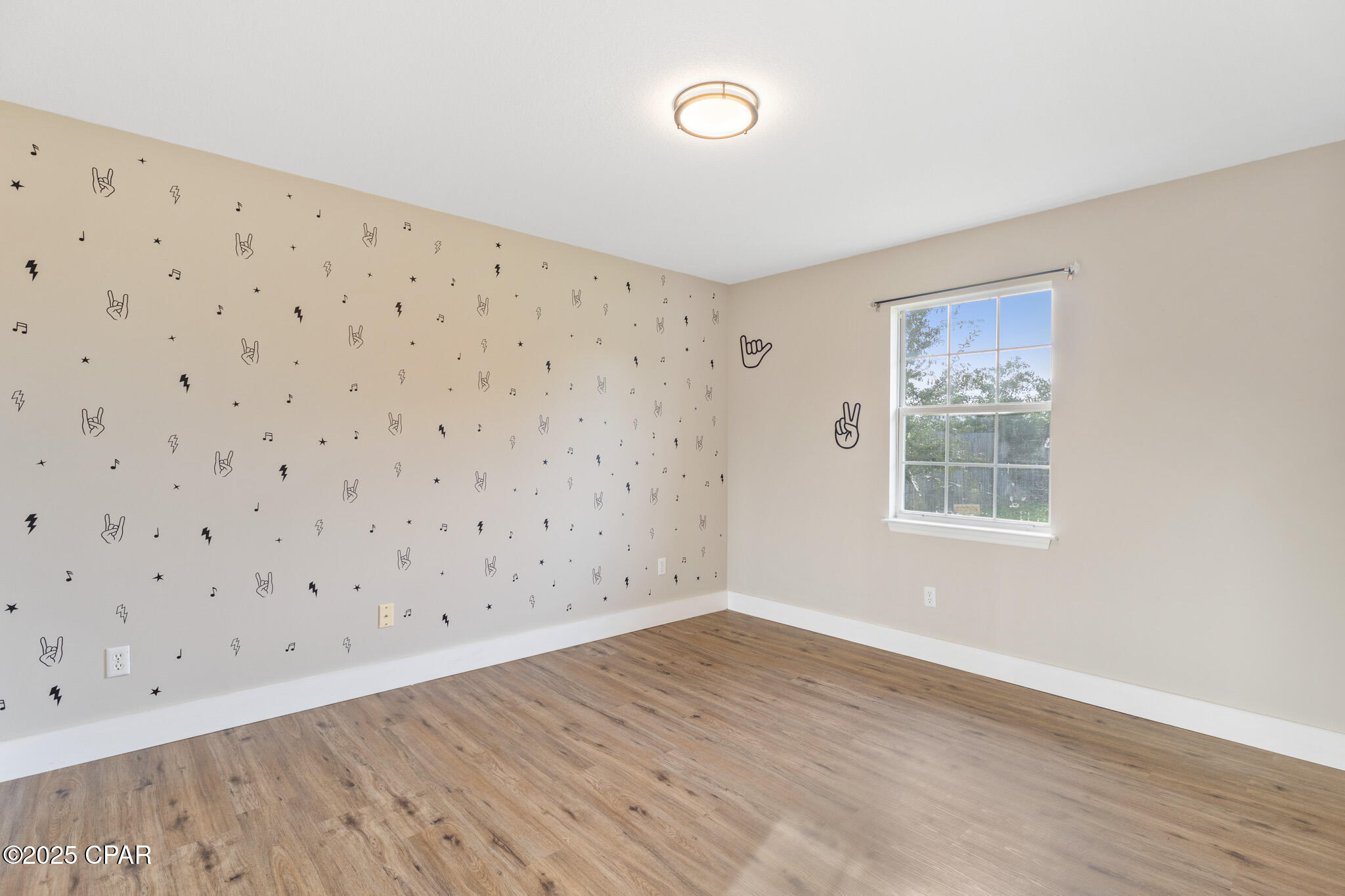 Colonial Est. - Residential