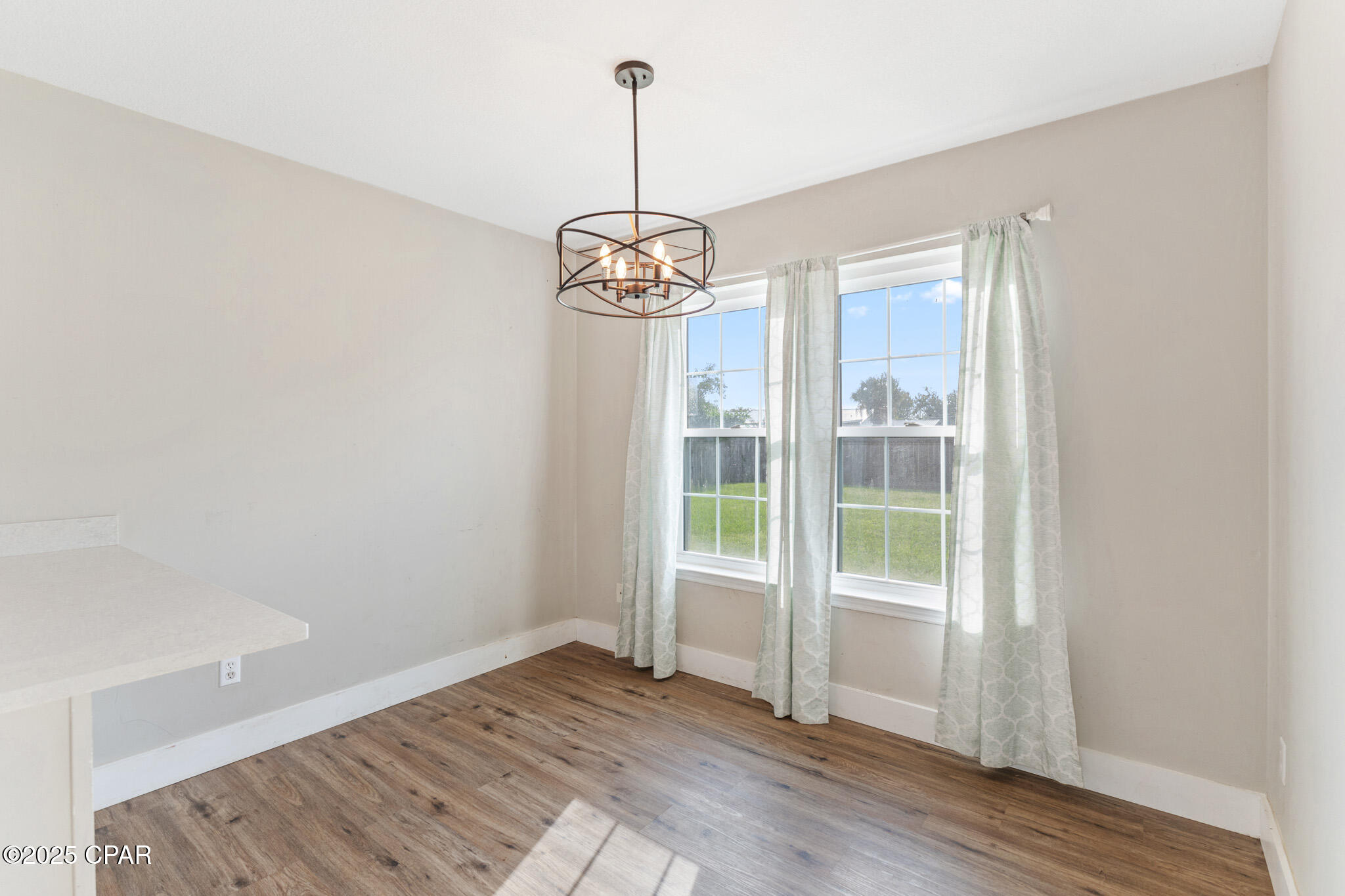 Colonial Est. - Residential