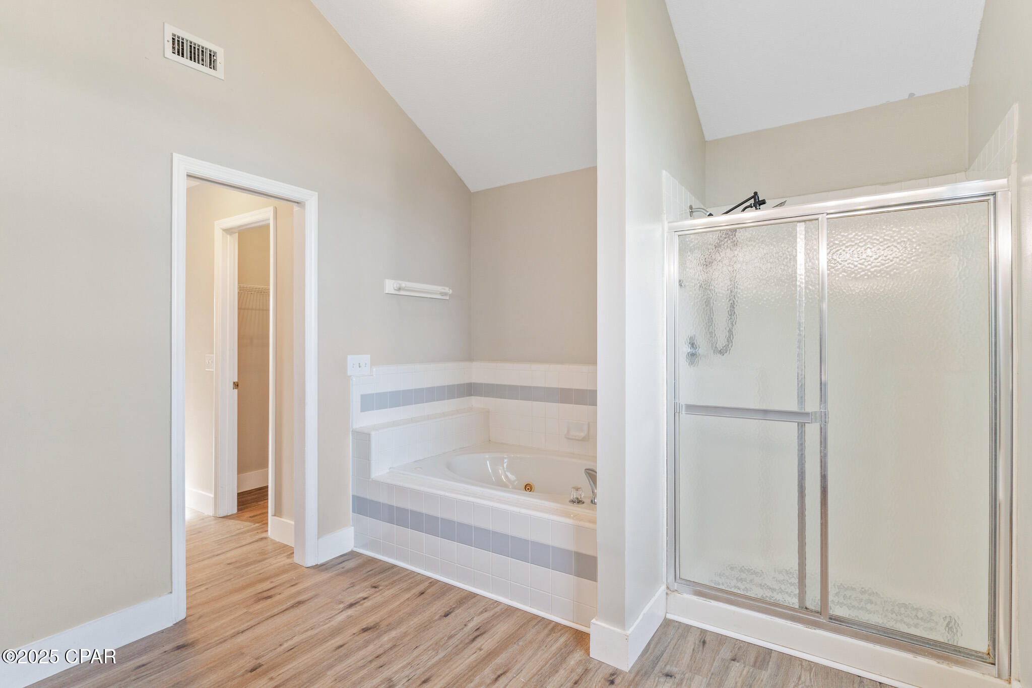 Colonial Est. - Residential