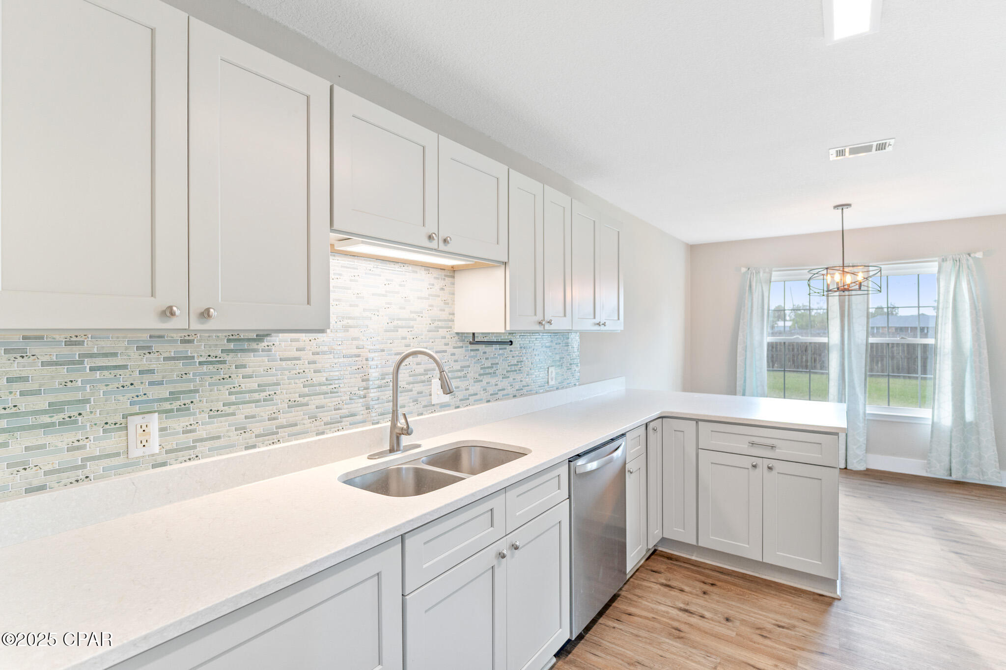 Colonial Est. - Residential