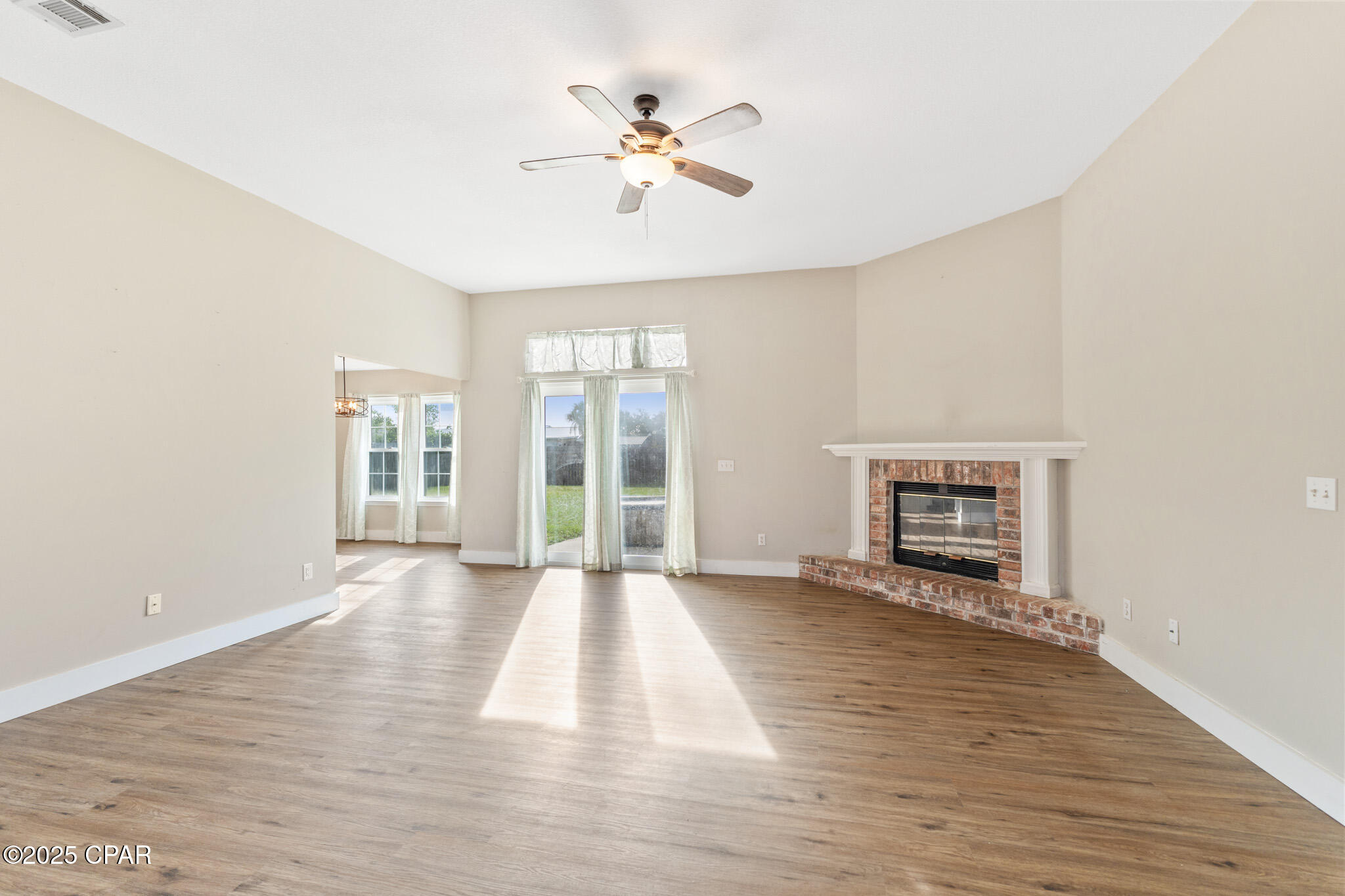 Colonial Est. - Residential