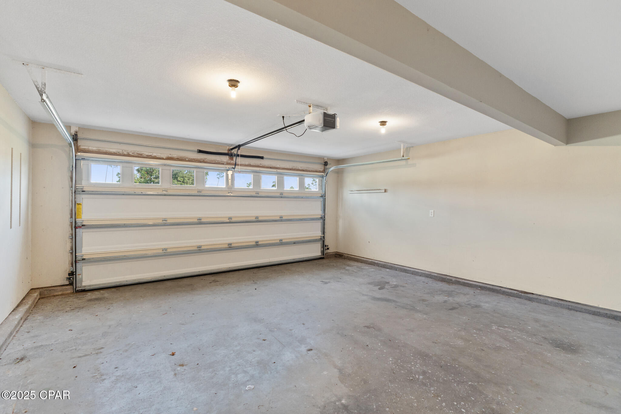 Colonial Est. - Residential