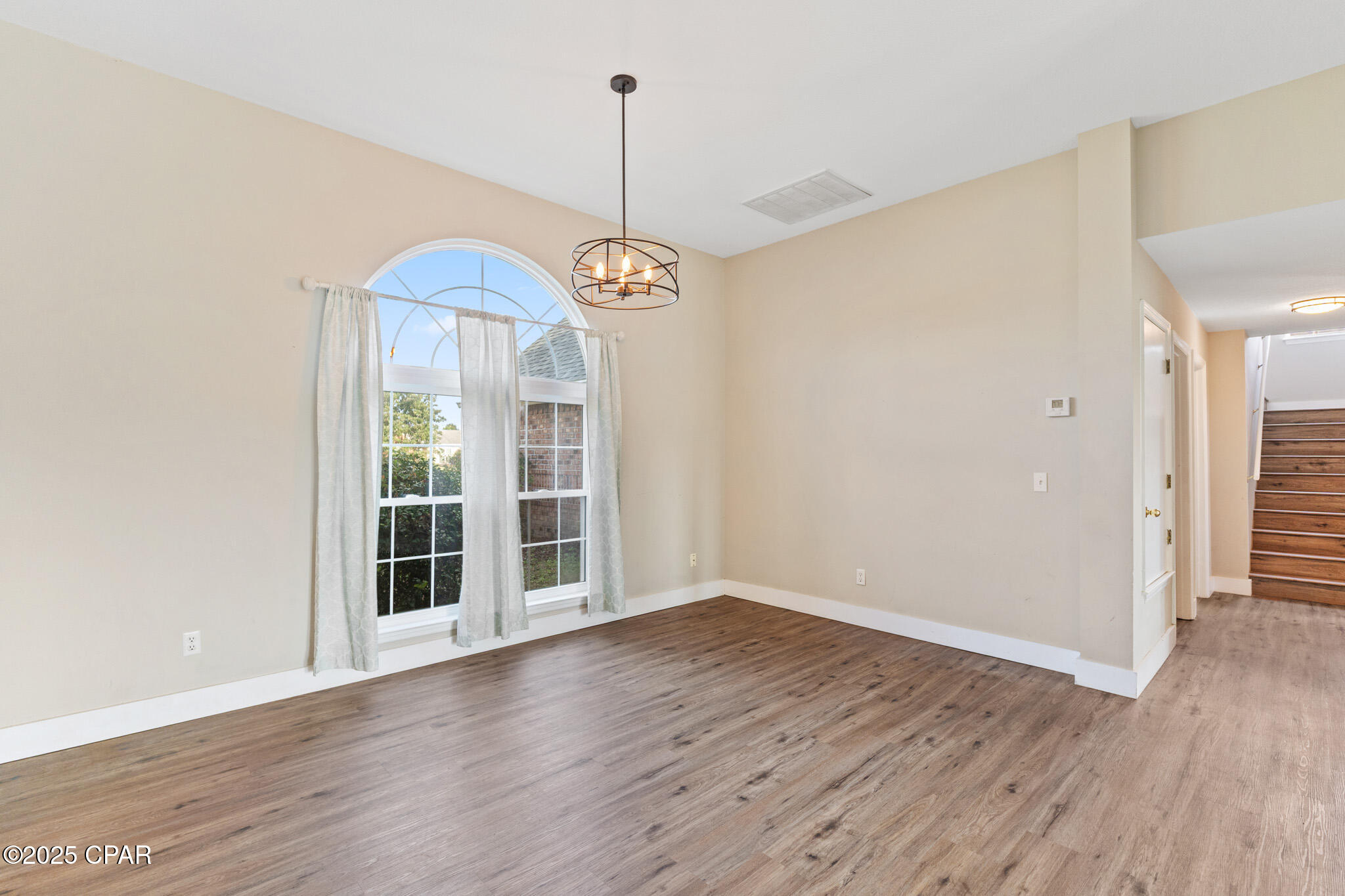 Colonial Est. - Residential