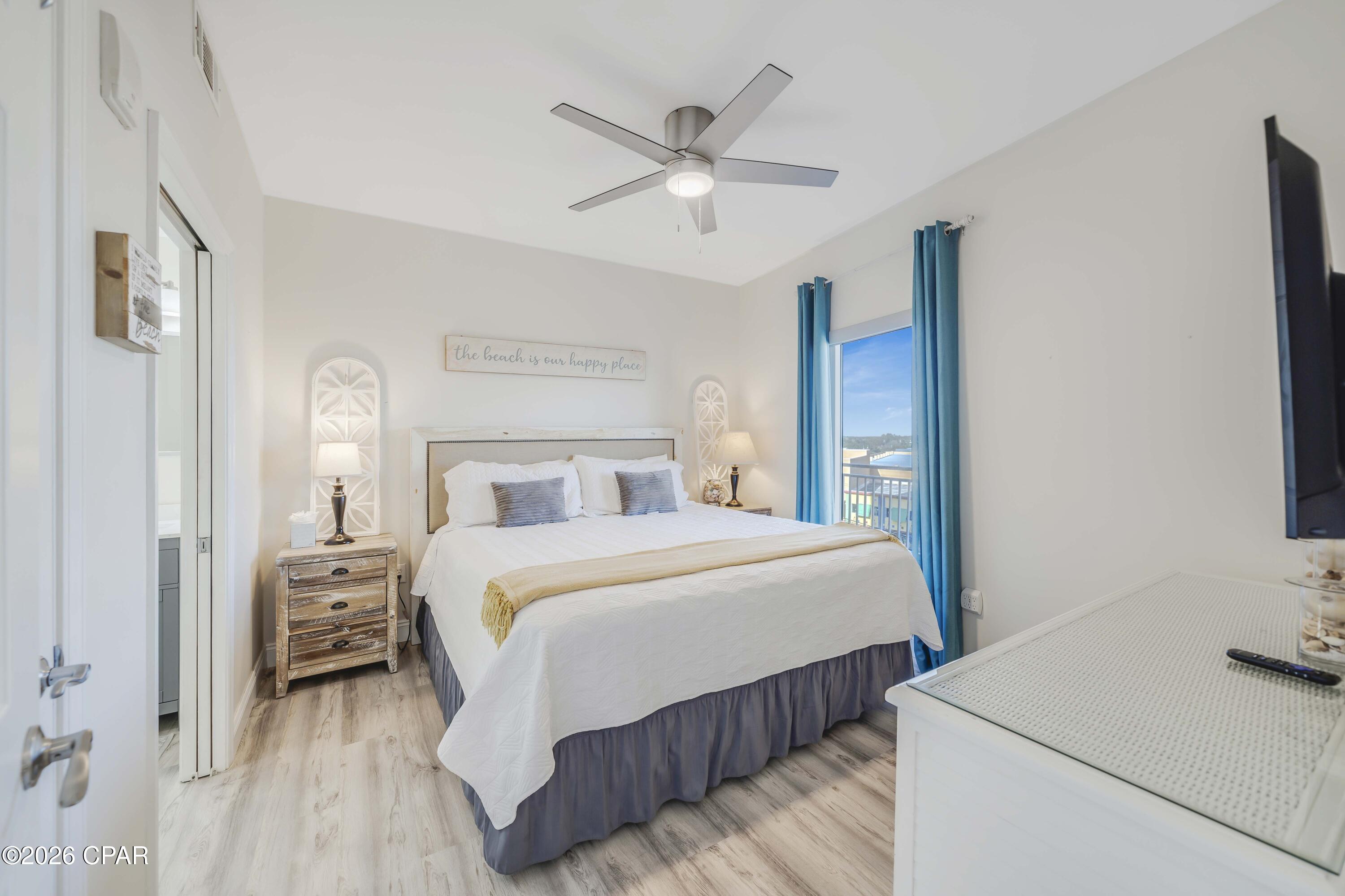 Splash Condo - Residential