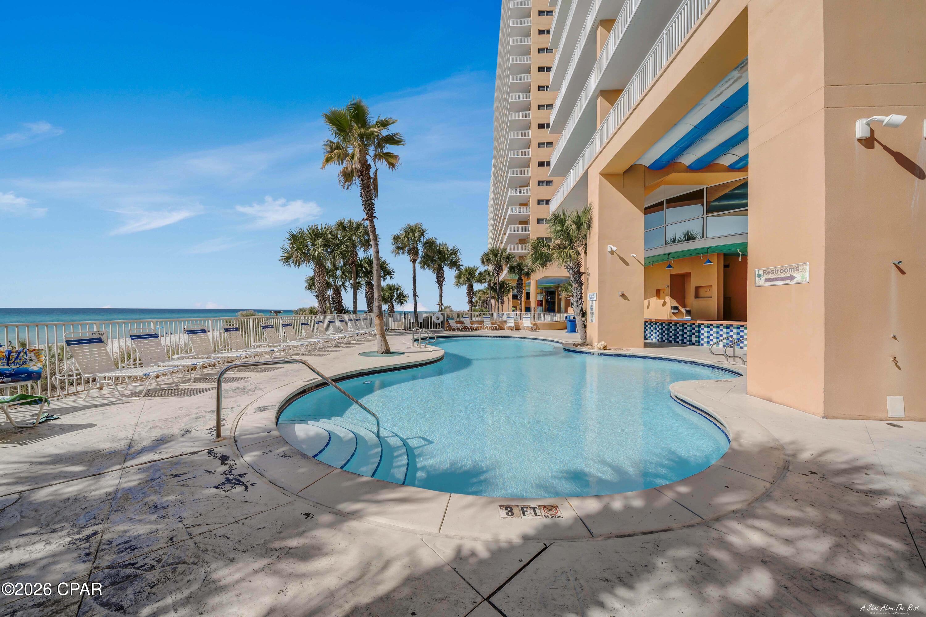 Splash Condo - Residential