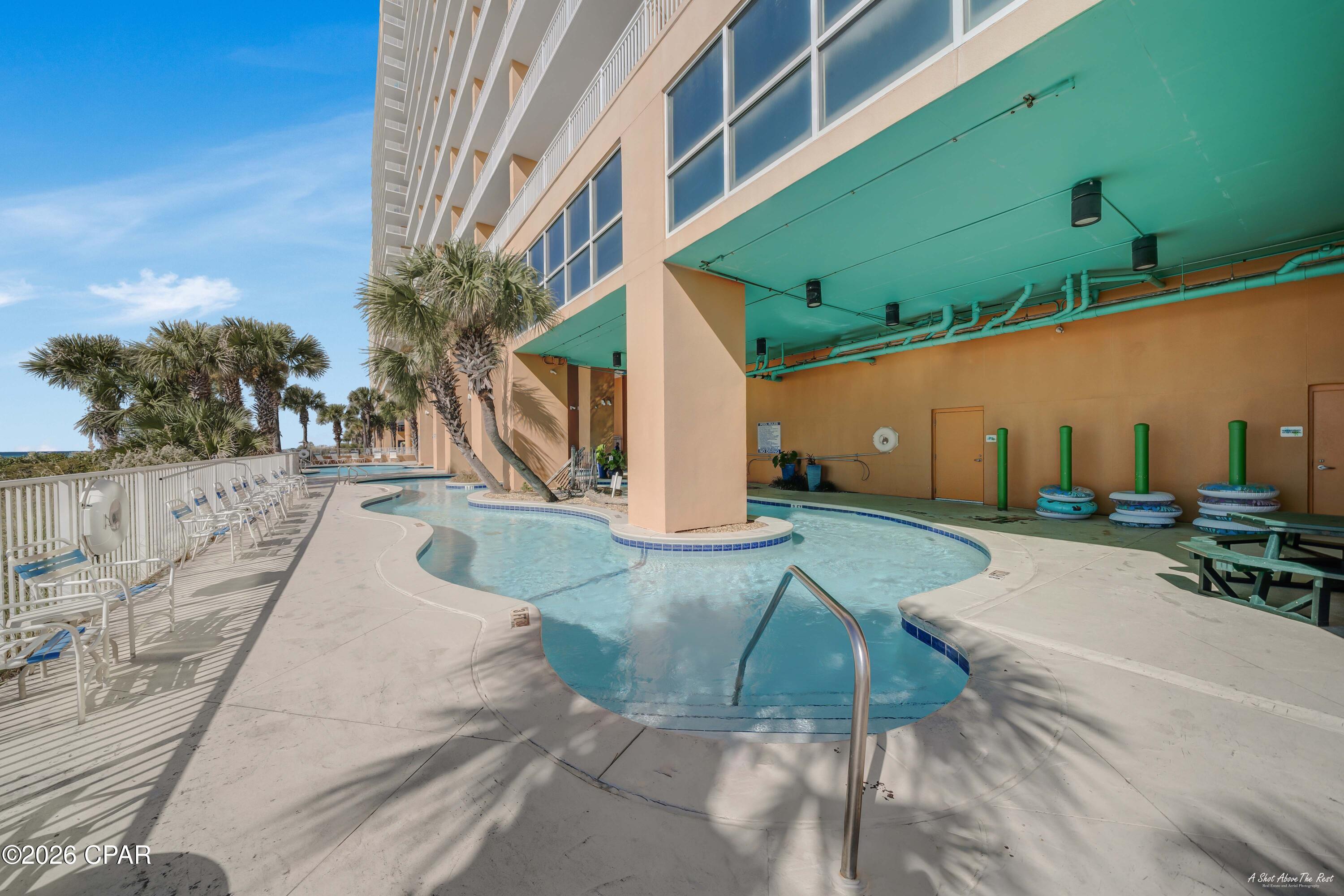 Splash Condo - Residential