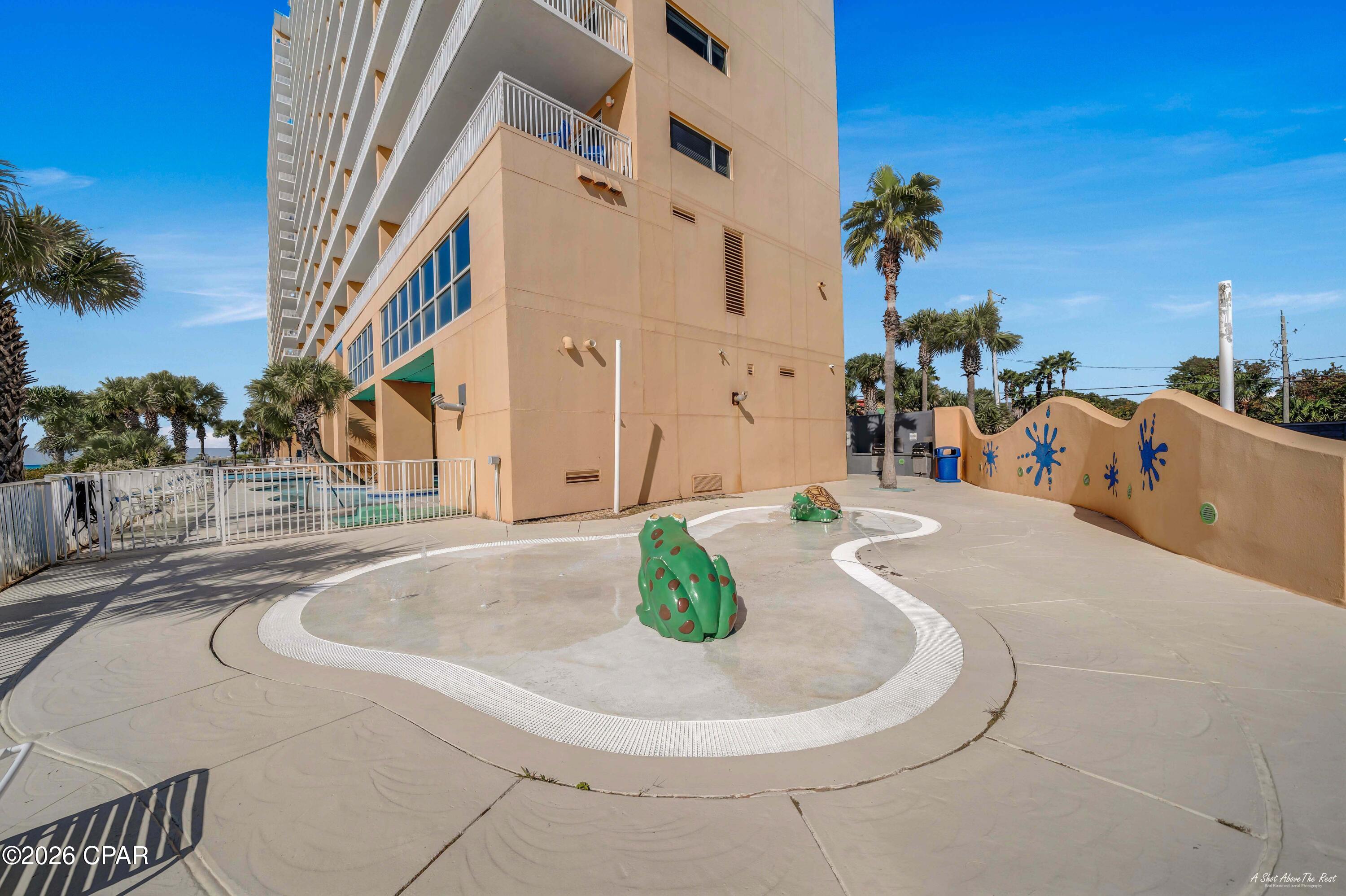 Splash Condo - Residential