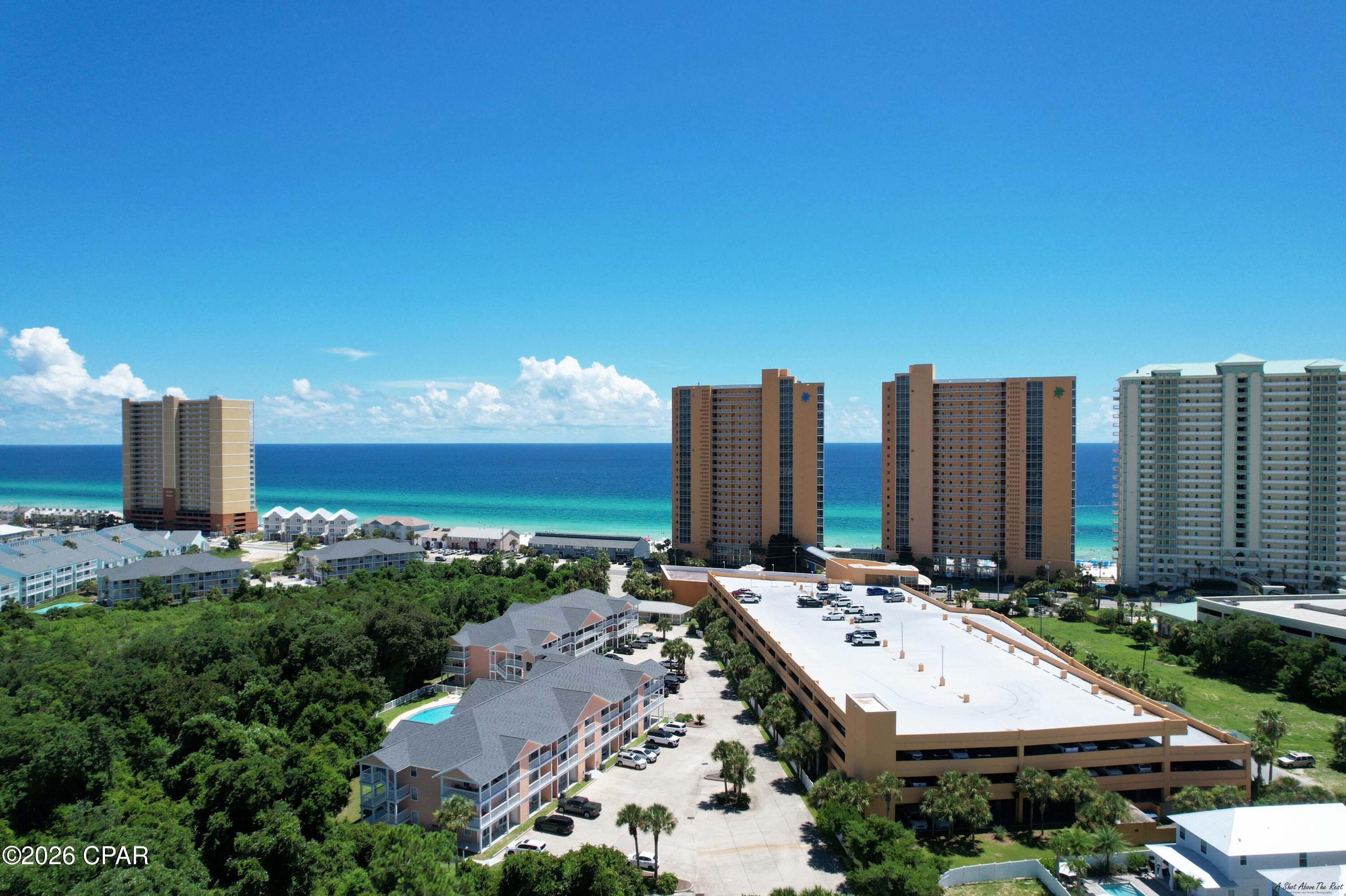 Splash Condo - Residential