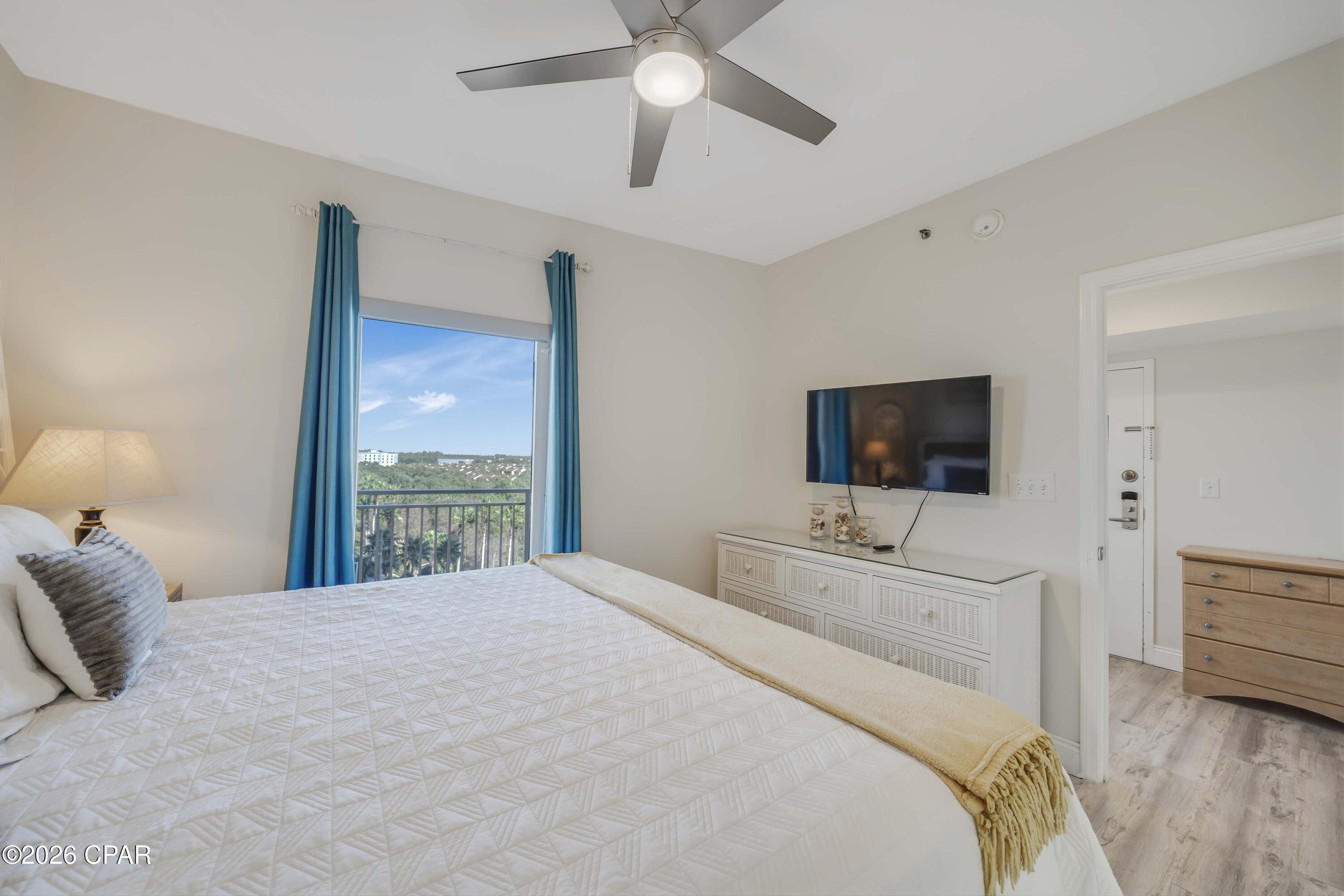 Splash Condo - Residential