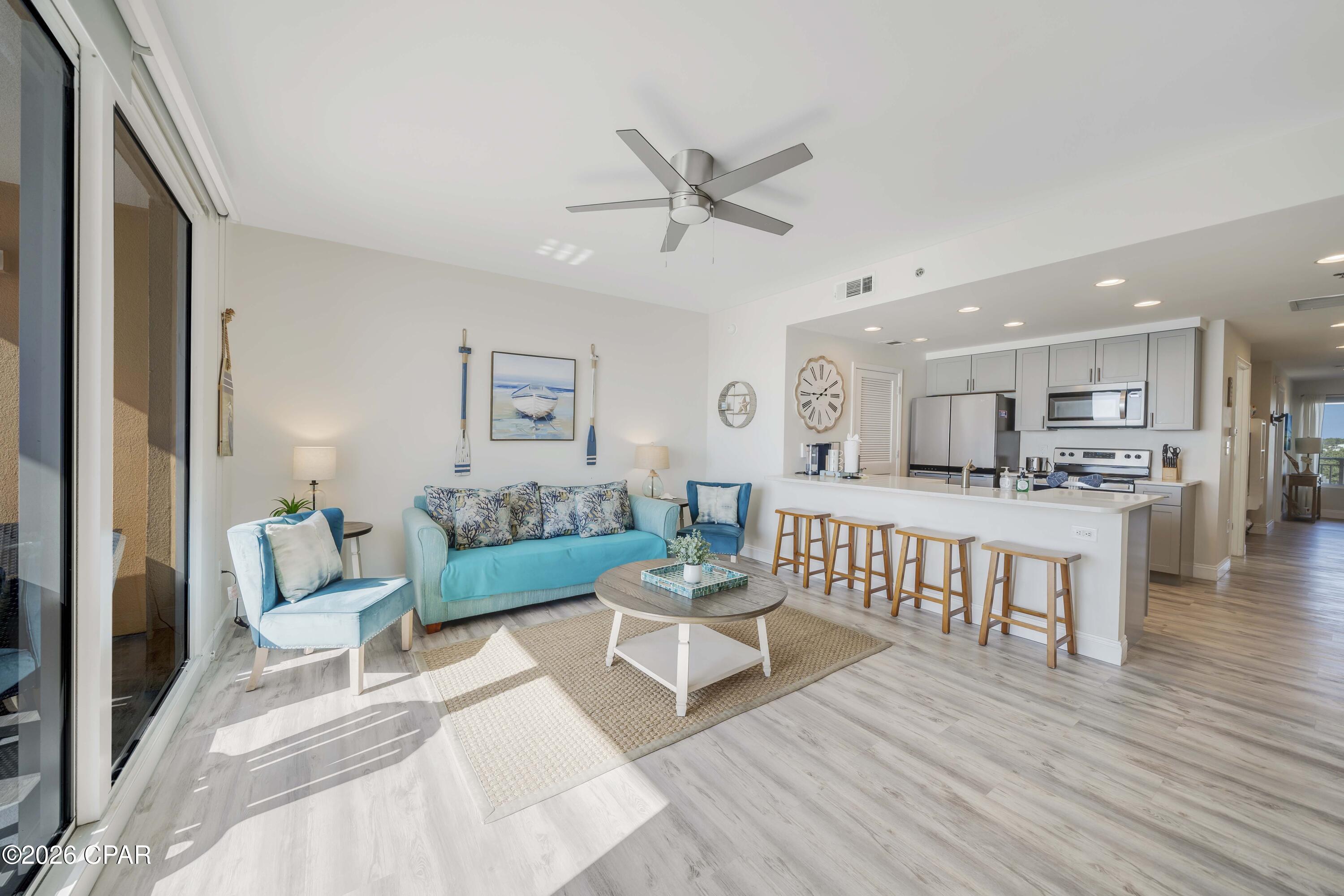 Splash Condo - Residential