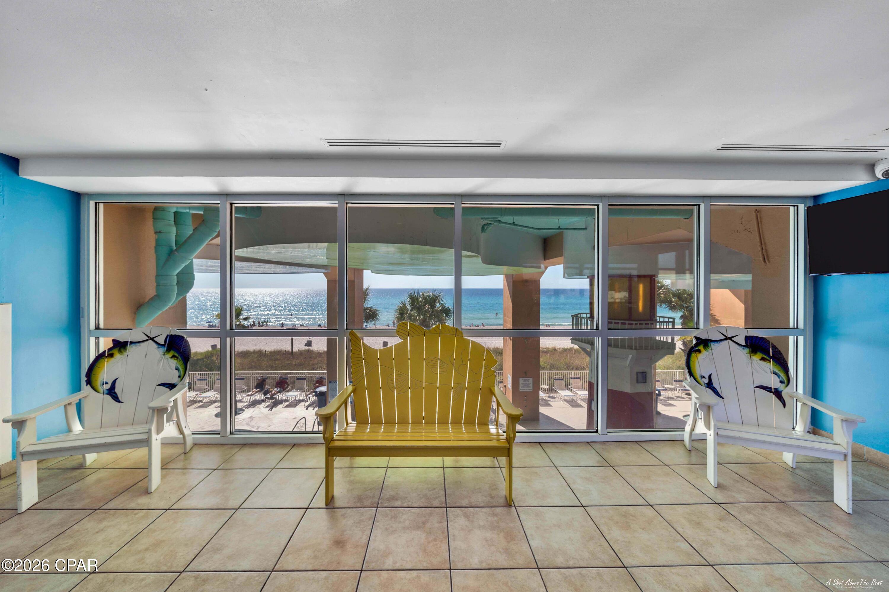 Splash Condo - Residential