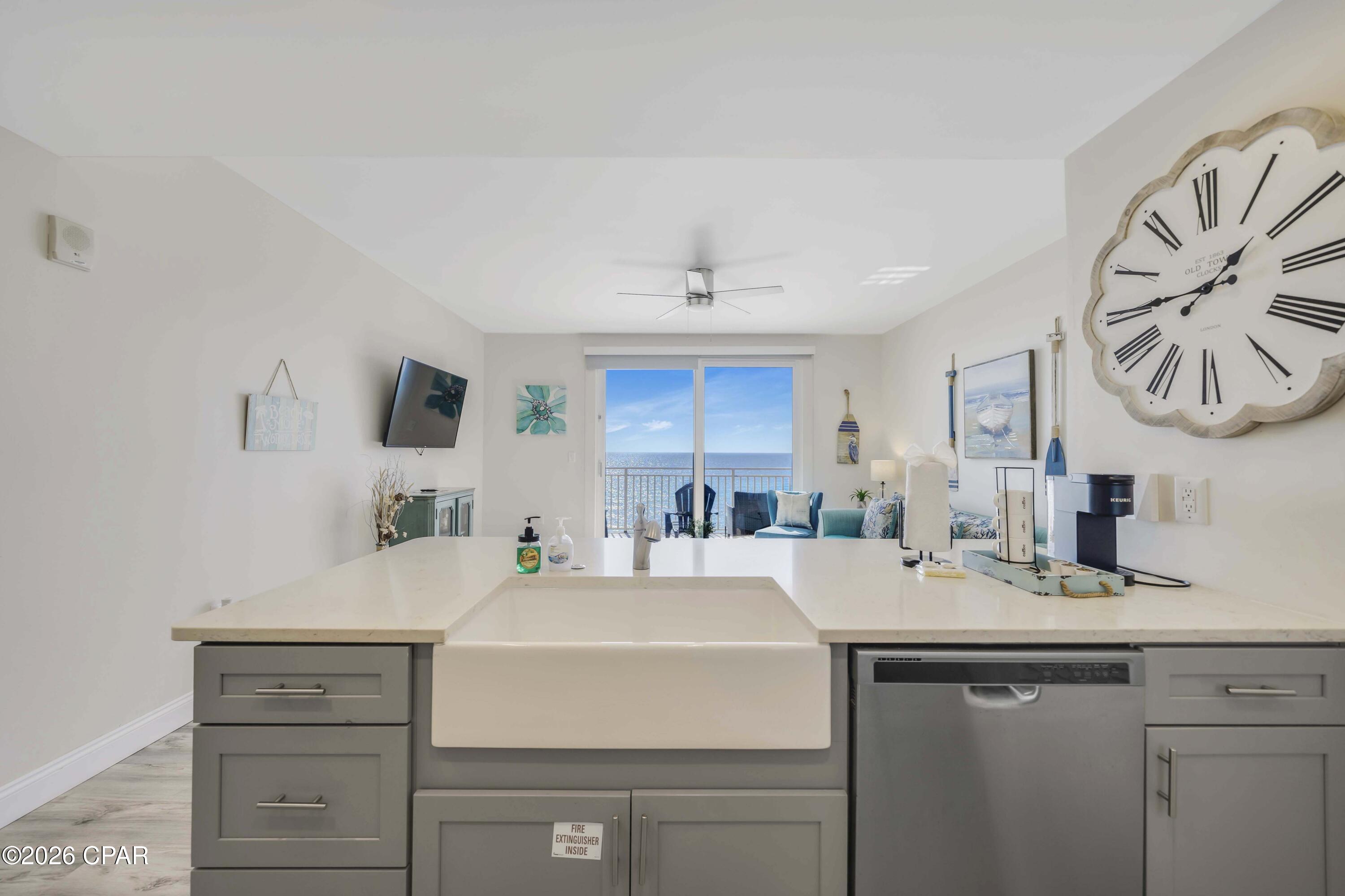 Splash Condo - Residential