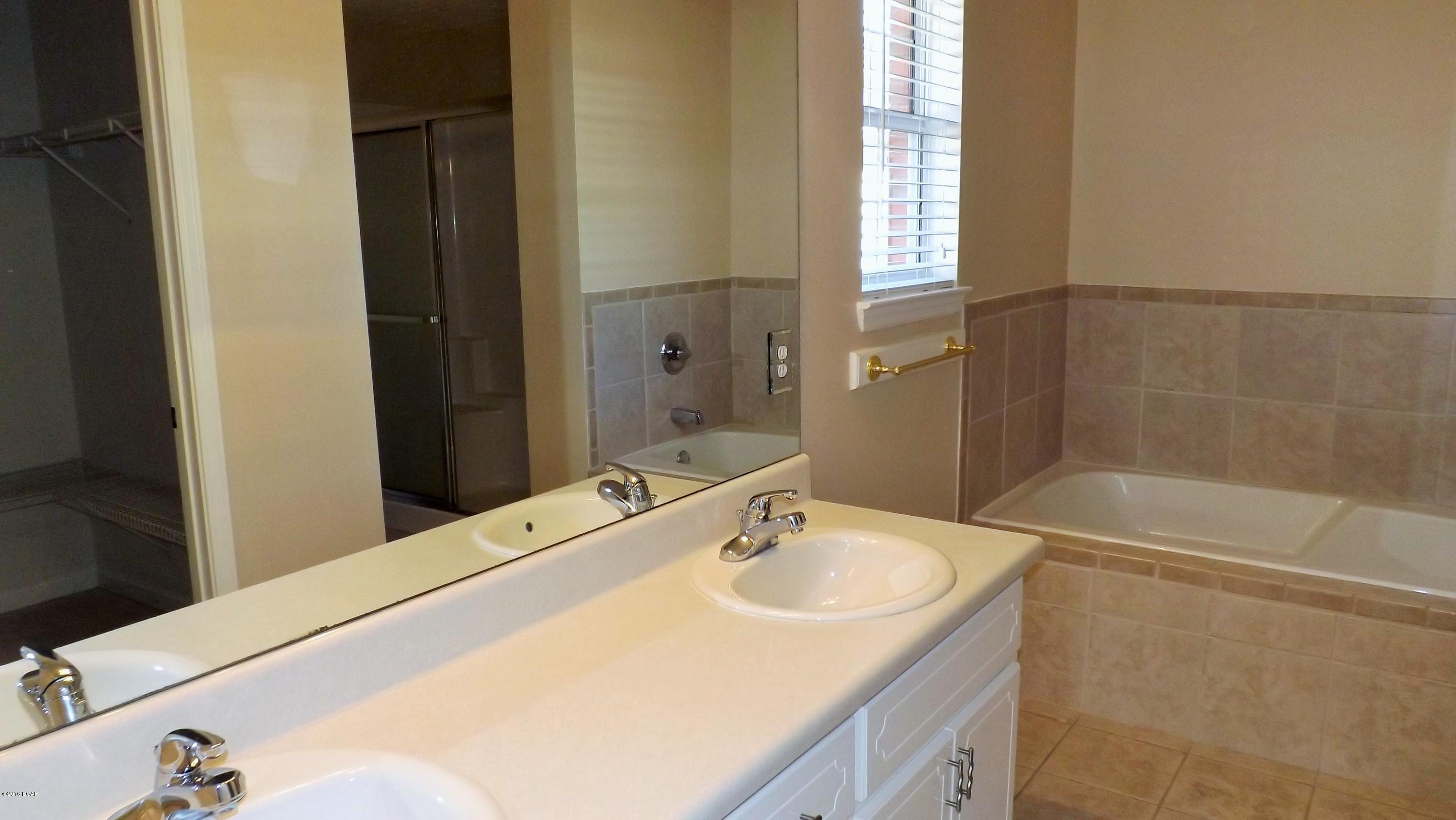 Brentwood Estates - Residential