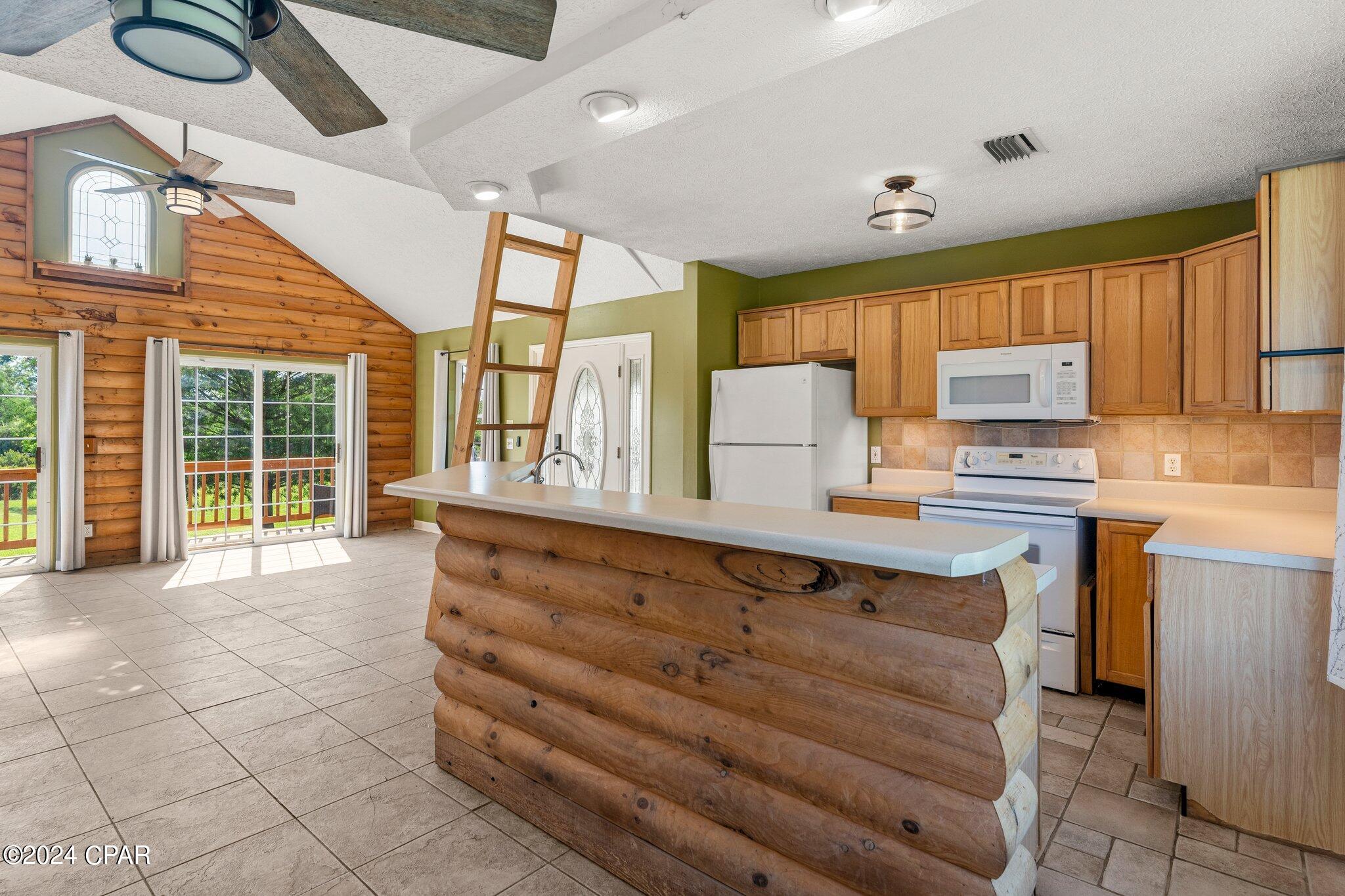 Lakewood Manor U-3 - Residential