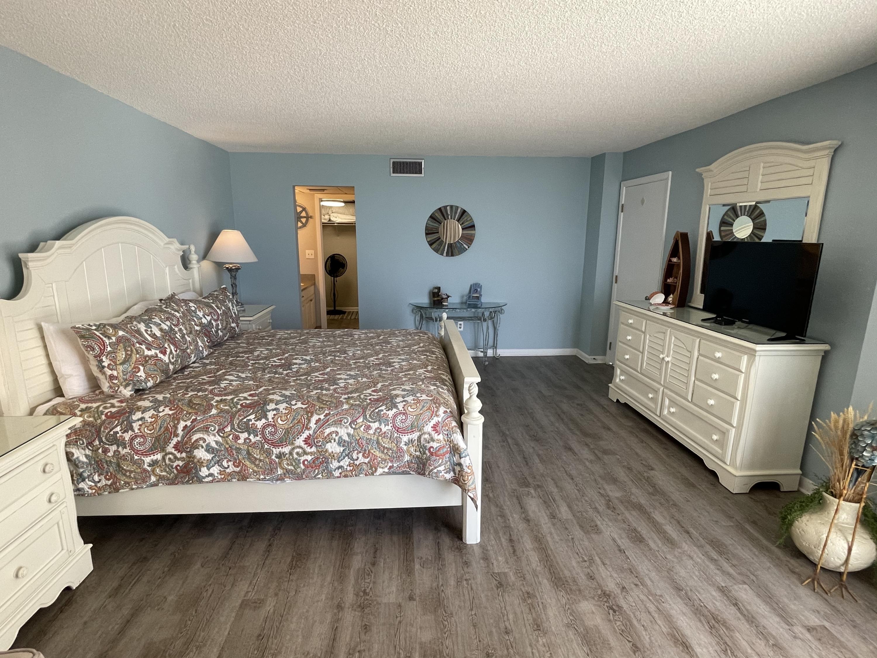 Edgewater Tower II - Residential