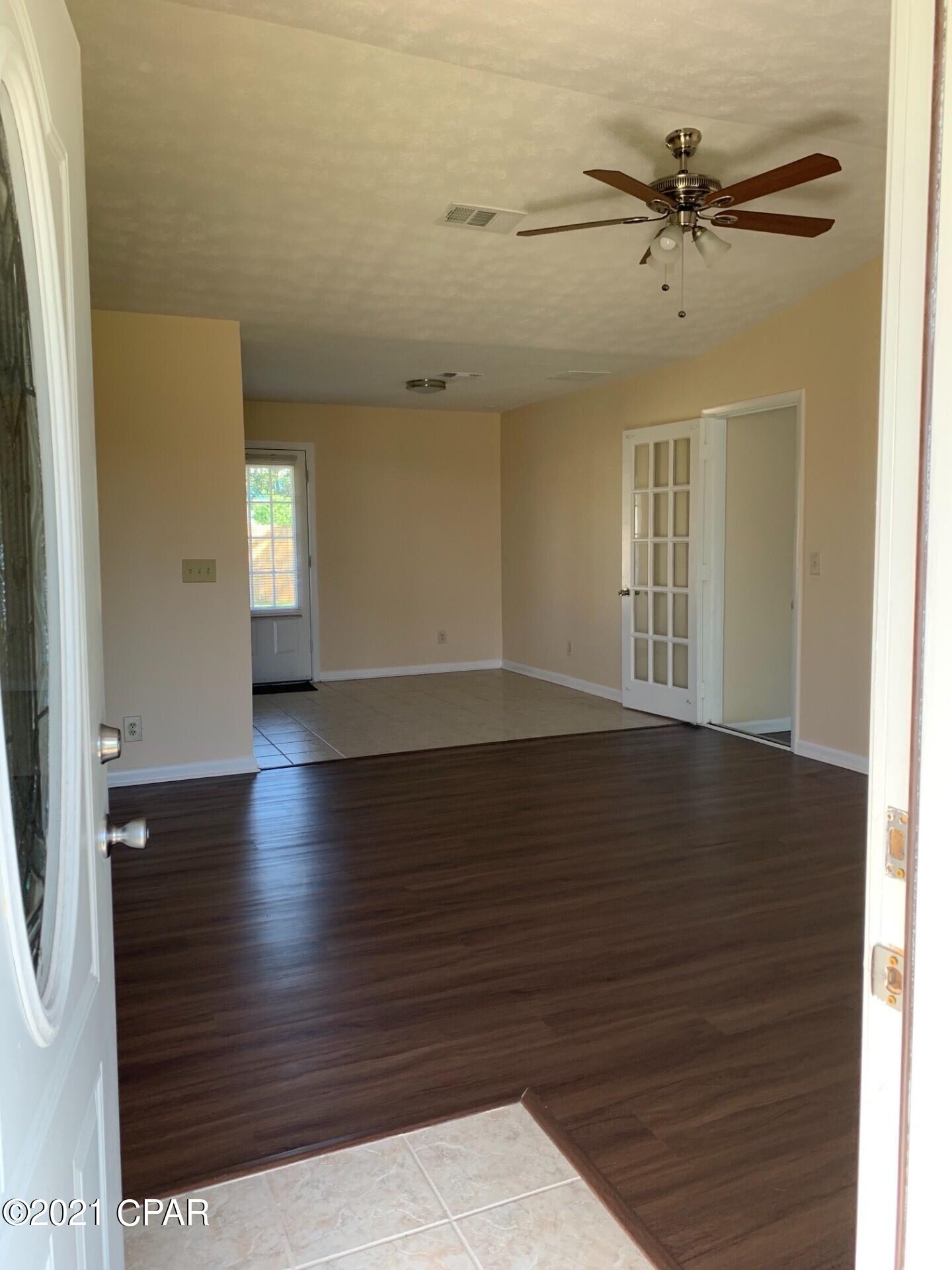 [No Recorded Subdiv] - Residential Lease