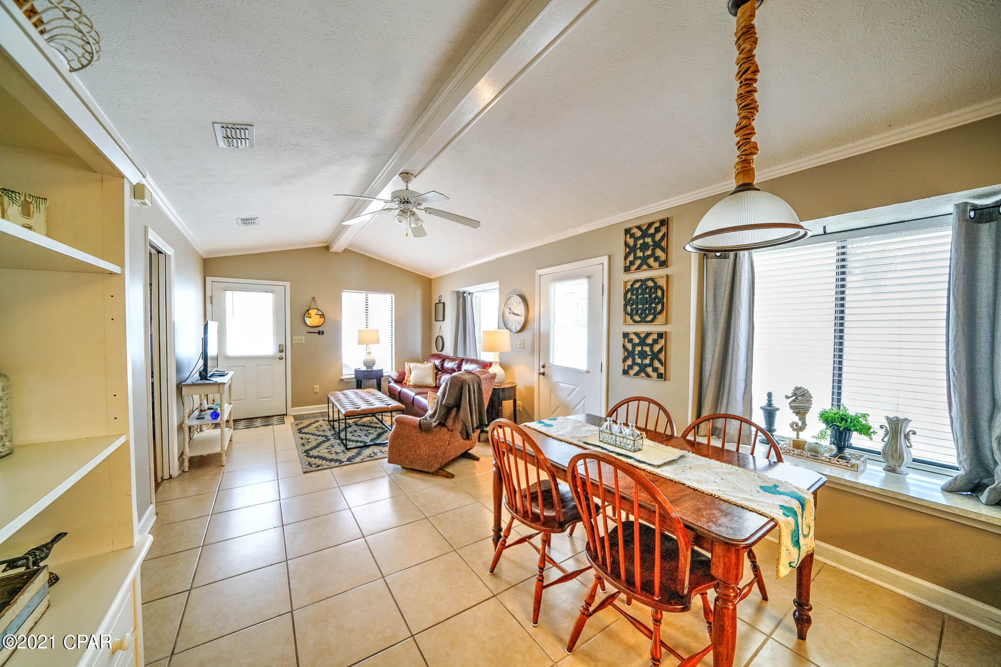 Venture Out Travel Trail - Residential