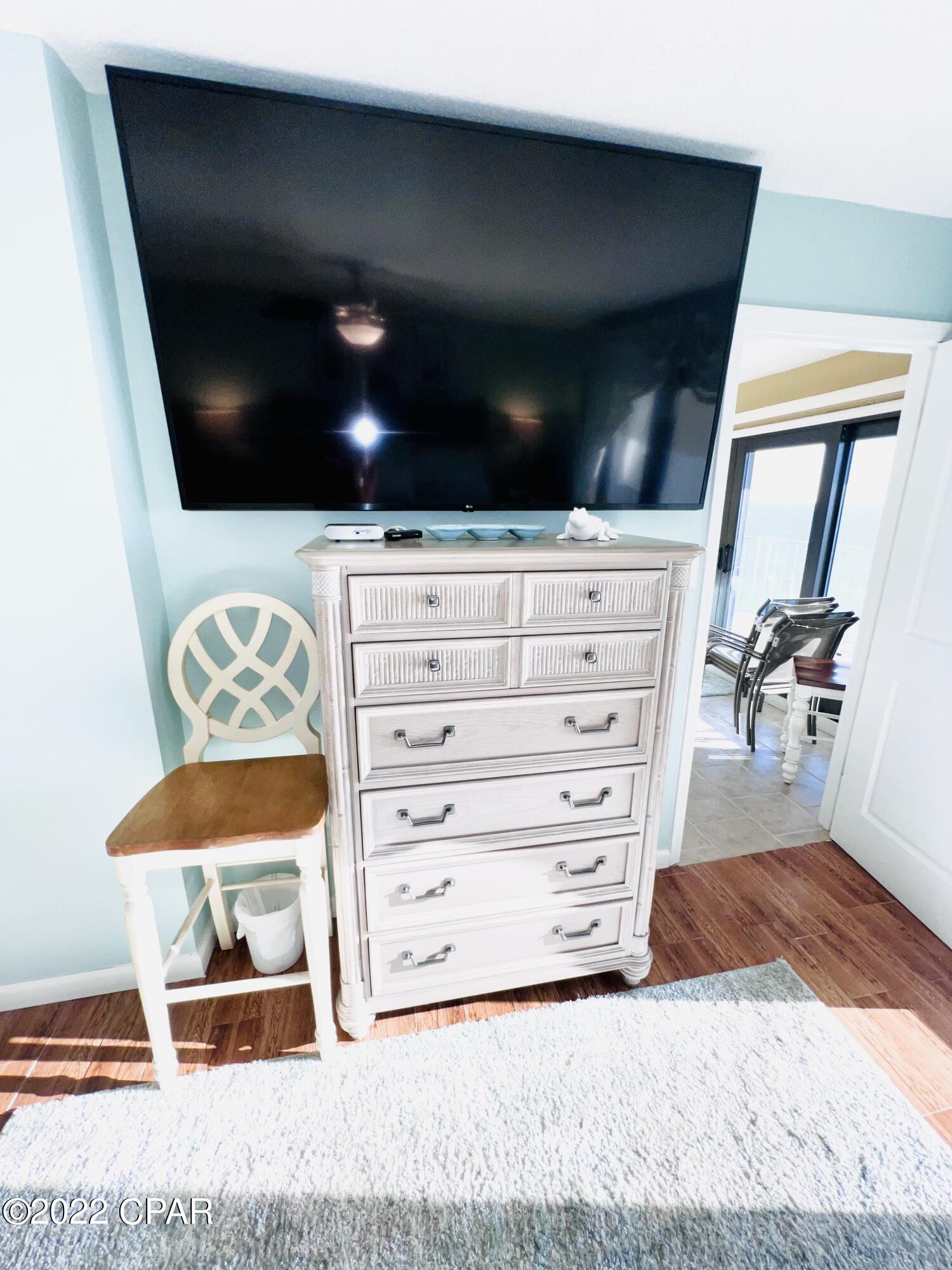 The Commodore - Residential