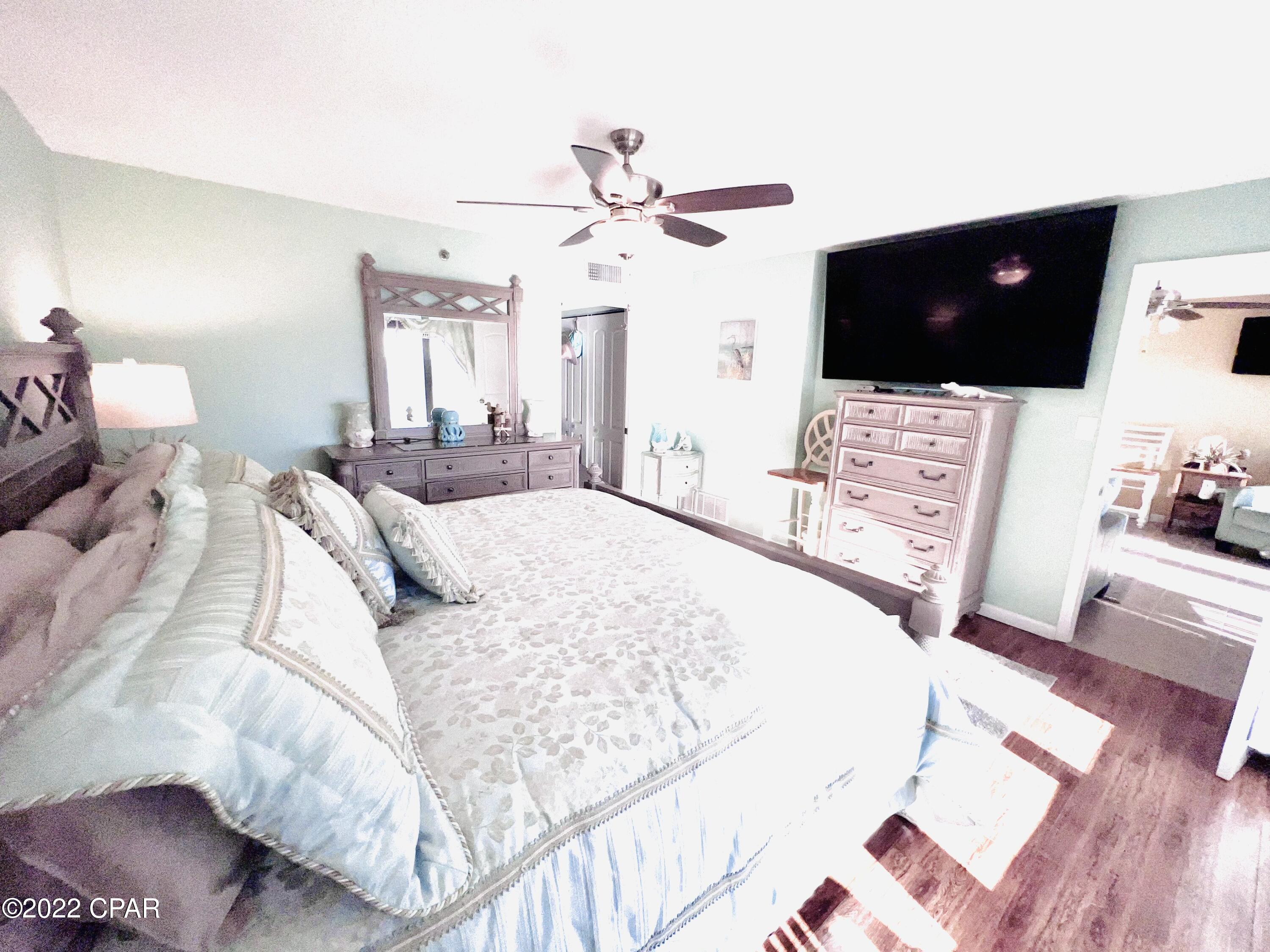 The Commodore - Residential