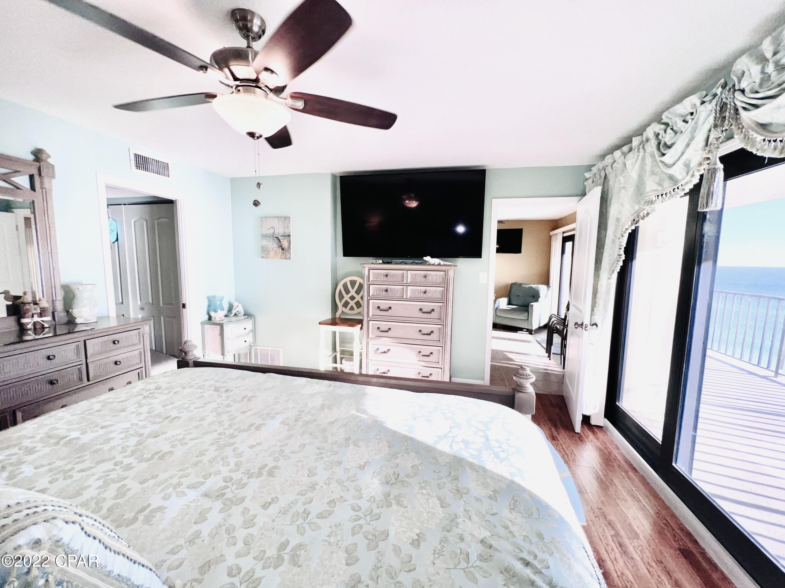 The Commodore - Residential