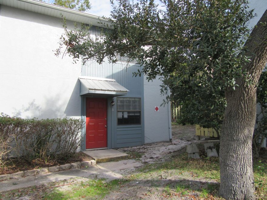 NEWLY REMODELED 2 Bedroom 1.5 Bath Town house located in Historic St Andrews. Close to shopping and dinning and walking distance to St . Andrews bay. Washer and dryer hookups. All property sizes and ages are approximate, please measure and/or verify if important.

School assignments are subject to change, please check with Bay County for most accurate information. Deposit is the same as the rent.Pets NOT Allowed!