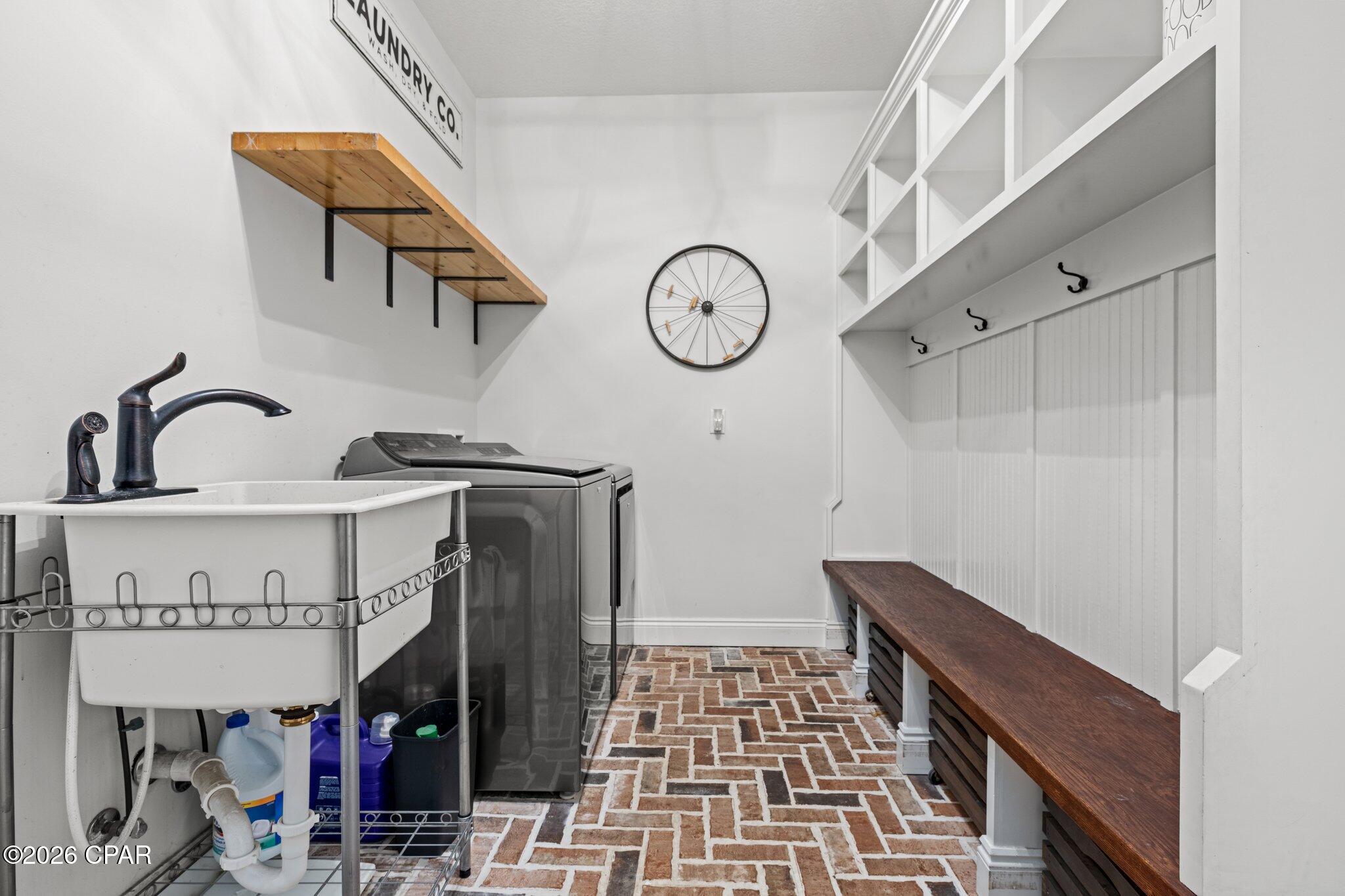 Cedar Creek At Deerpoint Lake - Residential