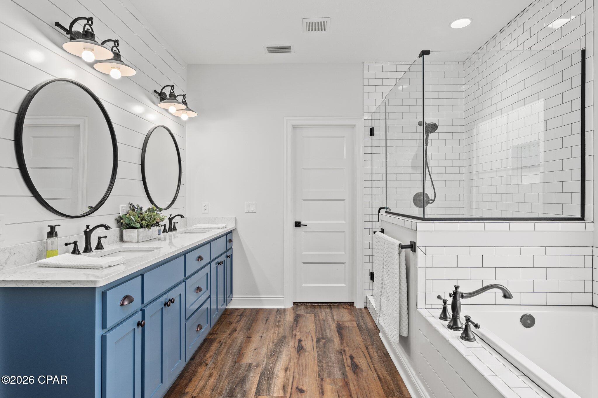 Cedar Creek At Deerpoint Lake - Residential