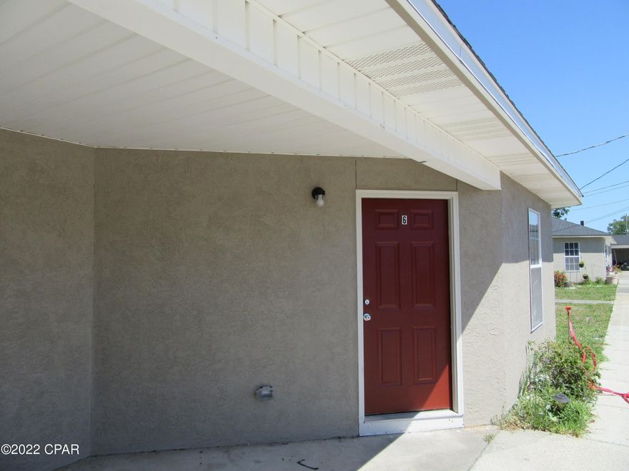 Attractive 2 Bedroom 1 Bathroom apartment in central Panama City. Open floor plan with Vaulted Ceilings and, new paint, trim and doors. Convenient to shopping and dining. Rent includes lawn care. All property sizes and ages are approximate, please measure and/or verify if important. School assignments are subject to change, please check with Bay County for most accurate information. Deposit is the same as one month's rent. No pets allowed.