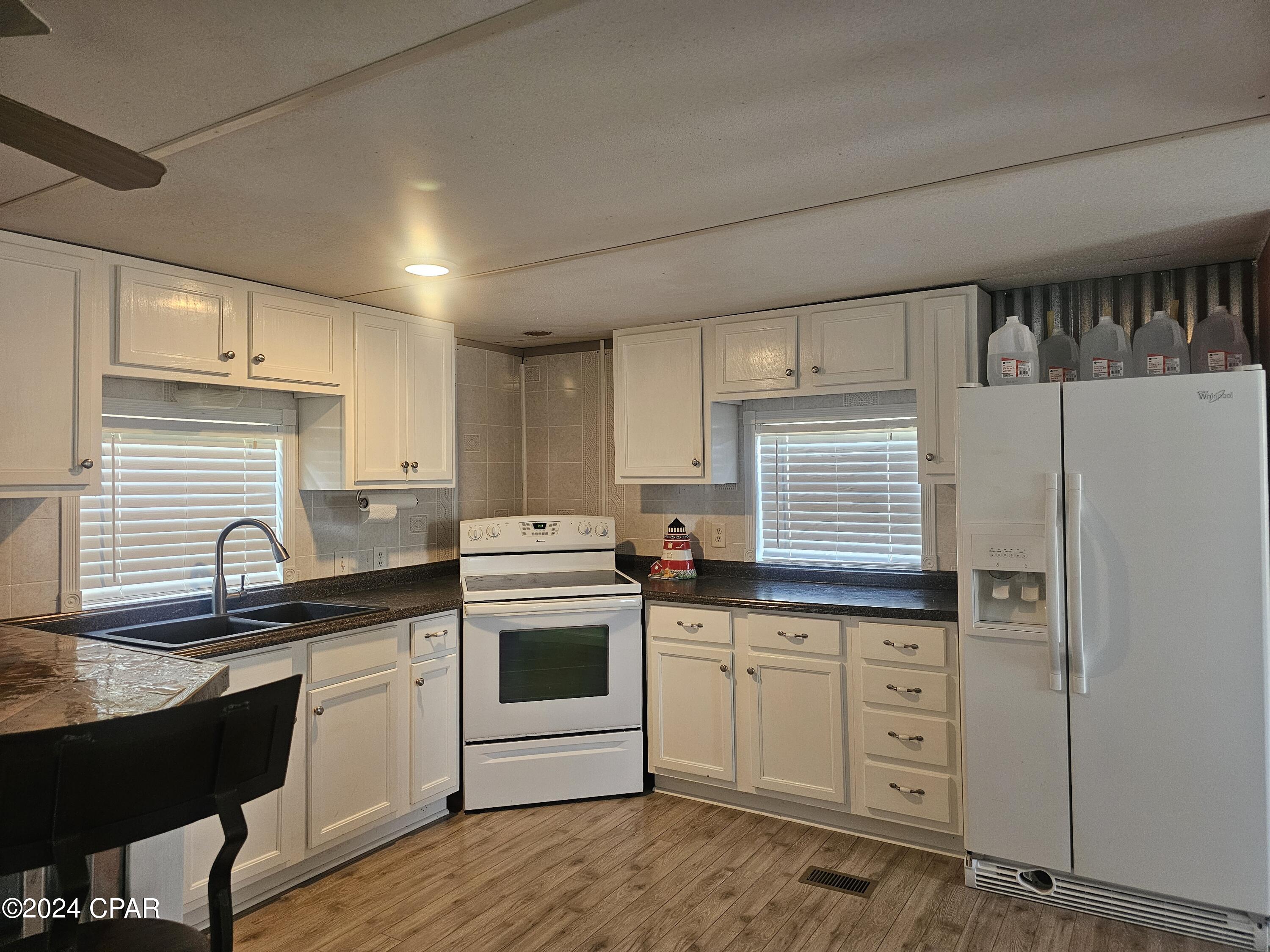 [No Recorded Subdiv] - Residential Lease