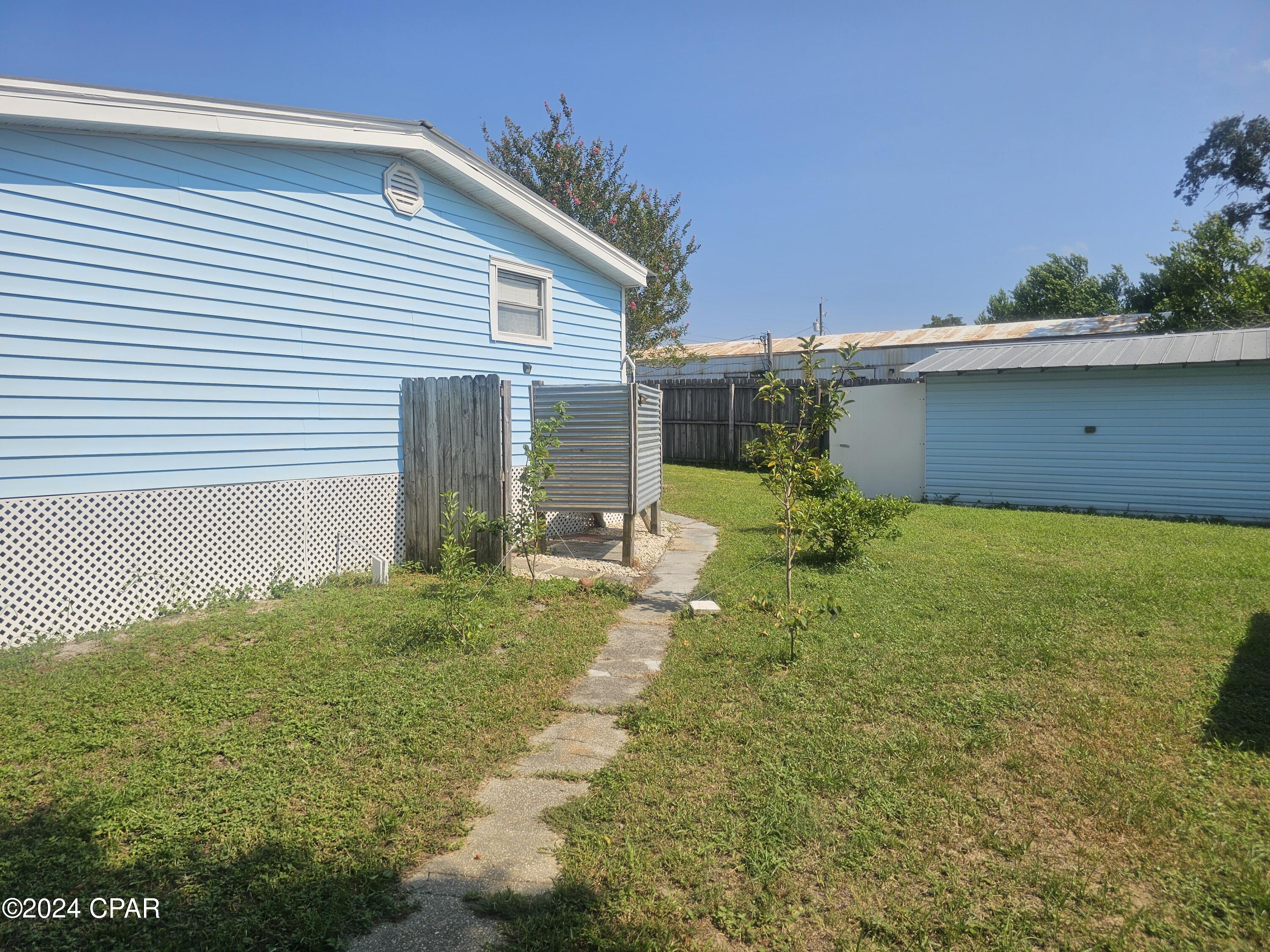 [No Recorded Subdiv] - Residential Lease