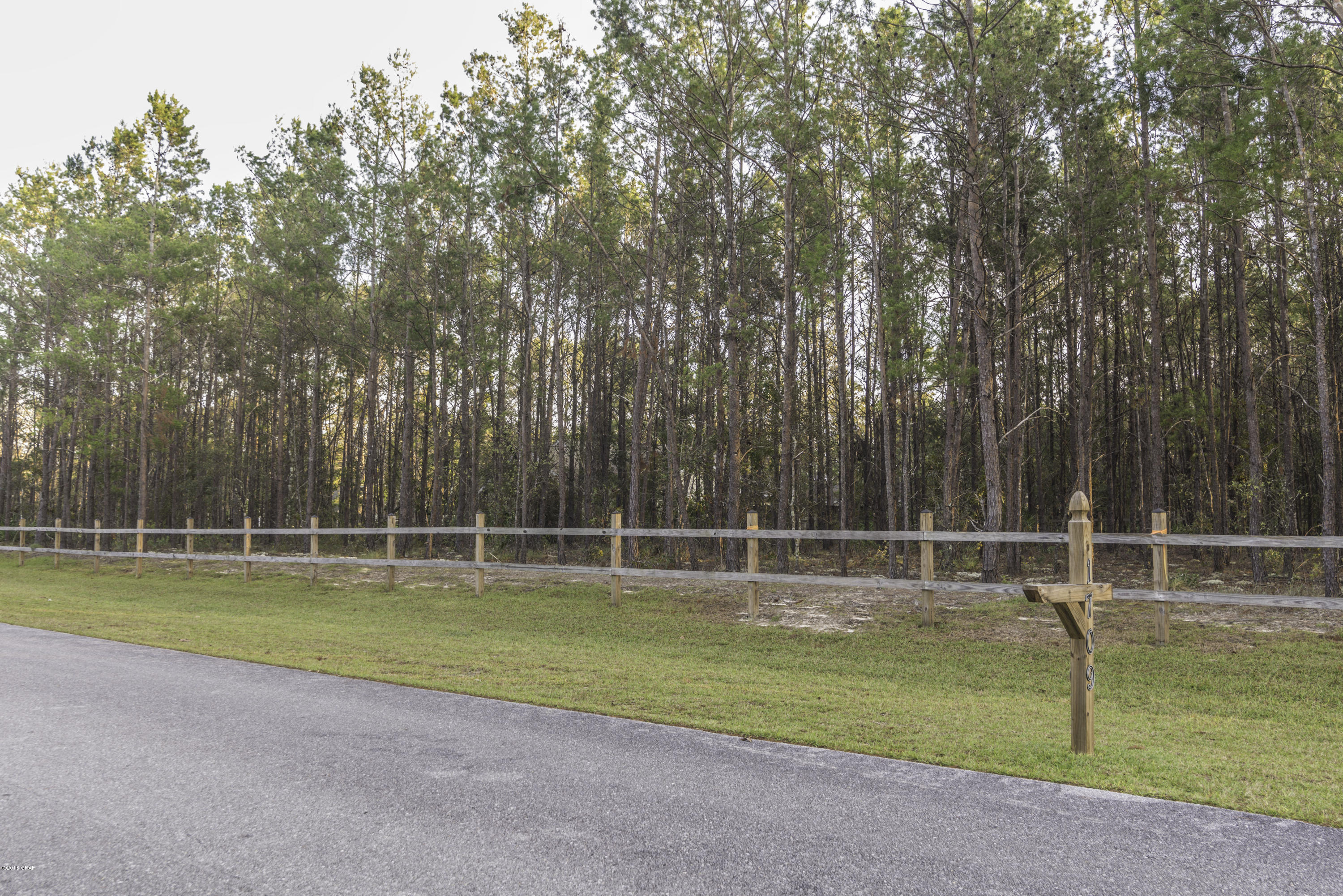 Oakcrest Unit 1 - Land