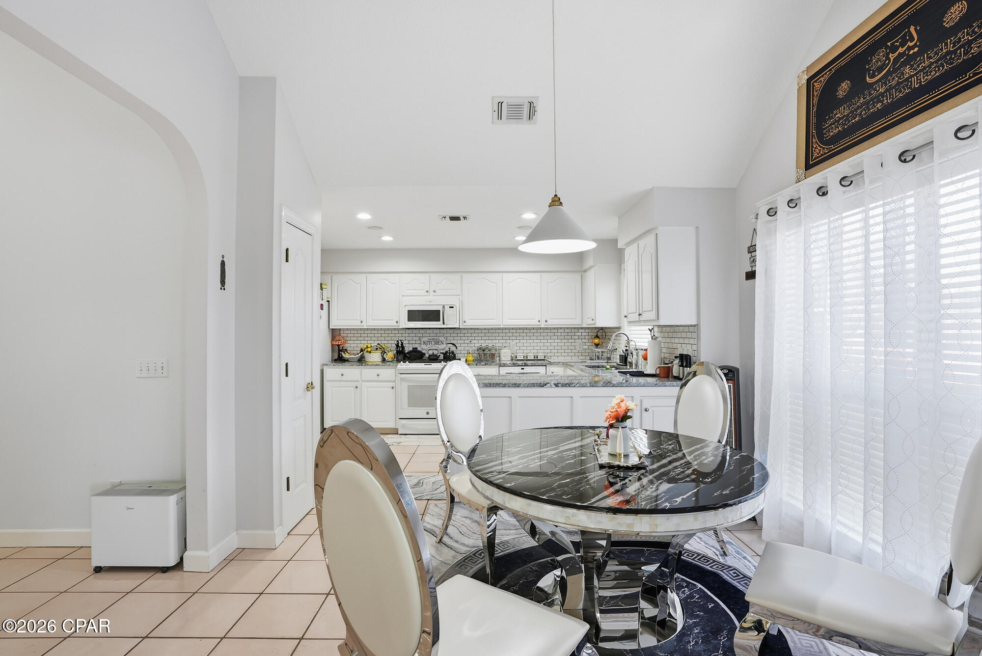 Pretty Bayou Hts 1st - Residential