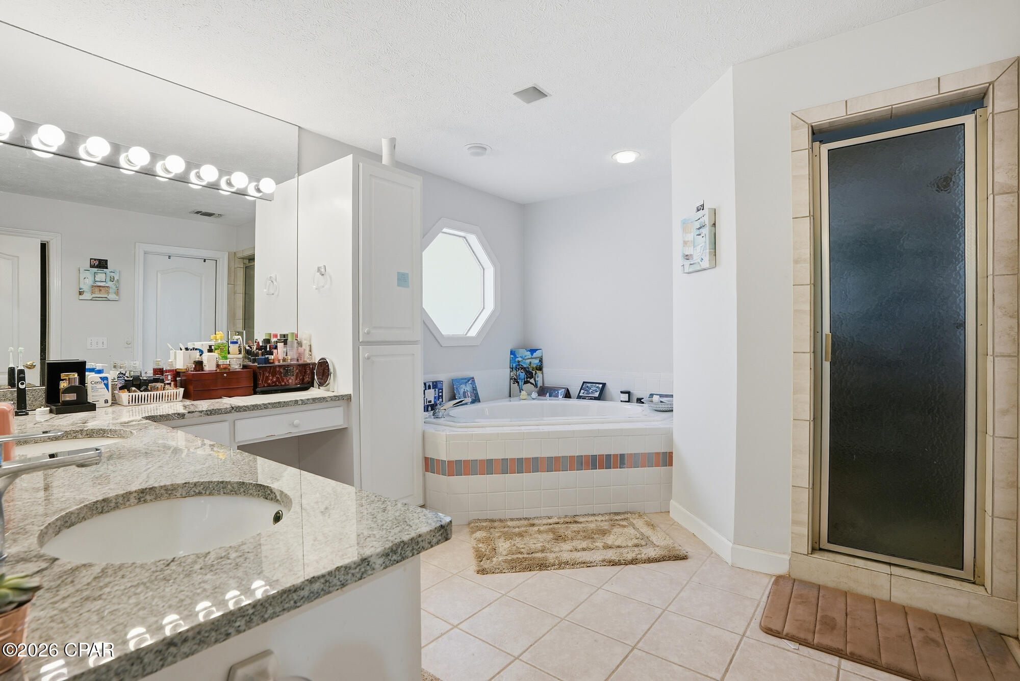 Pretty Bayou Hts 1st - Residential