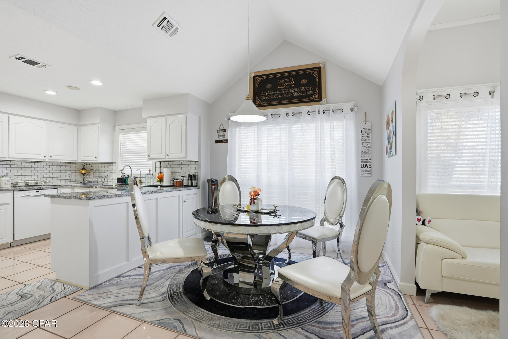 Pretty Bayou Hts 1st - Residential