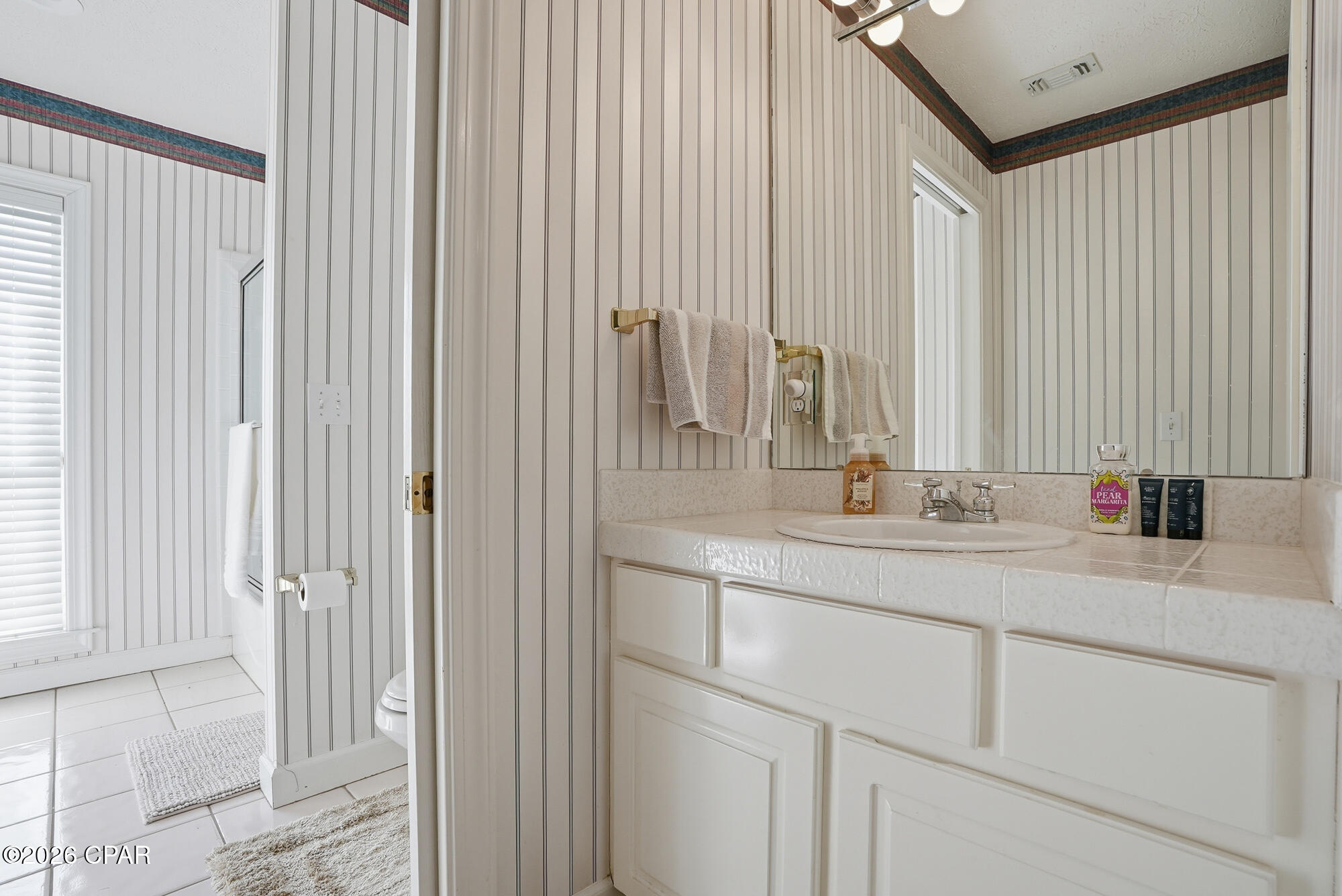 Pretty Bayou Hts 1st - Residential