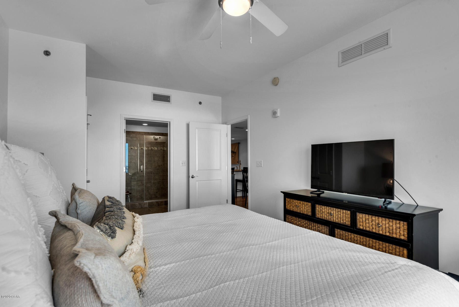 Sterling Breeze - Residential