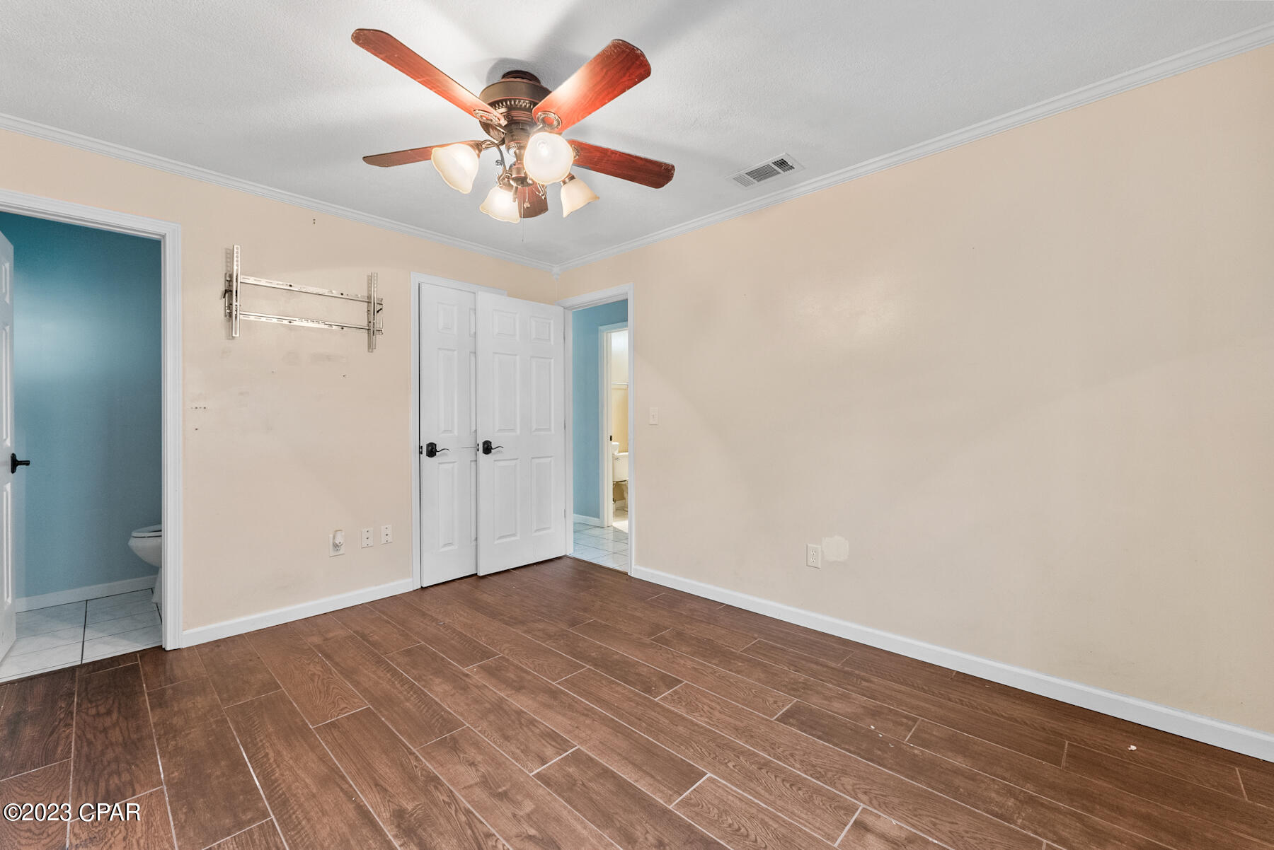 Sunny Hills Unit 4 - Residential