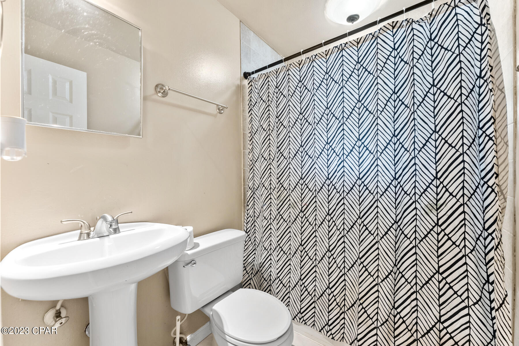 Sunny Hills Unit 4 - Residential