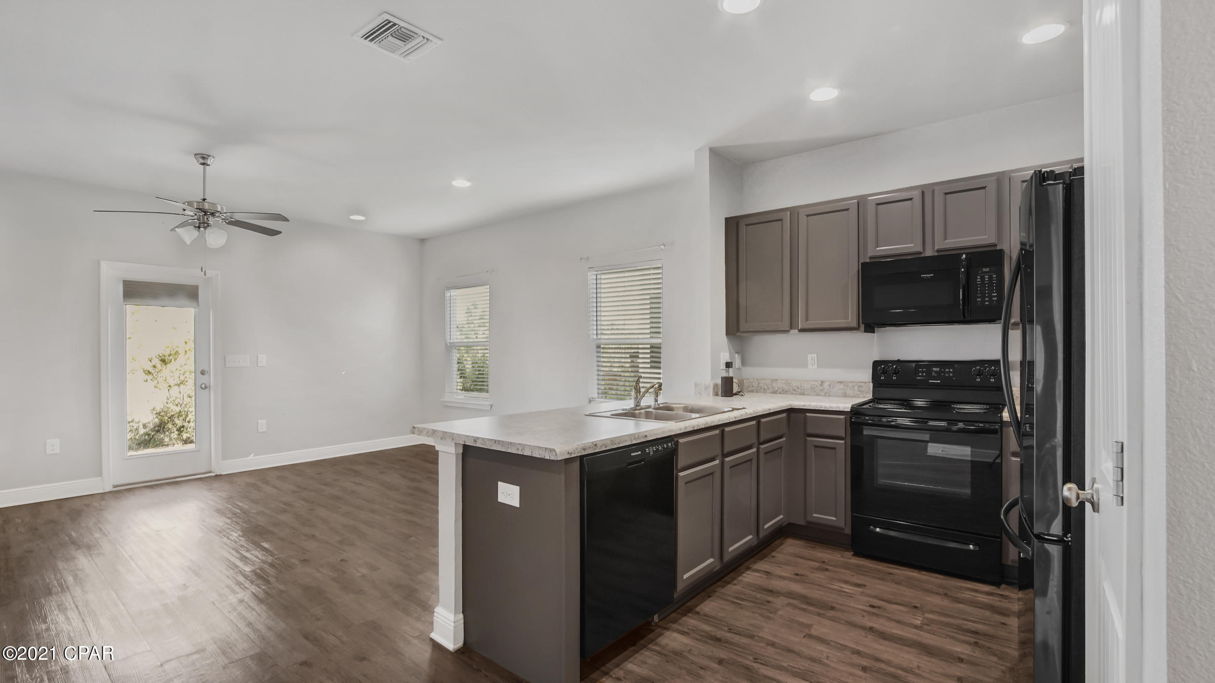 Sentinel Point - Residential