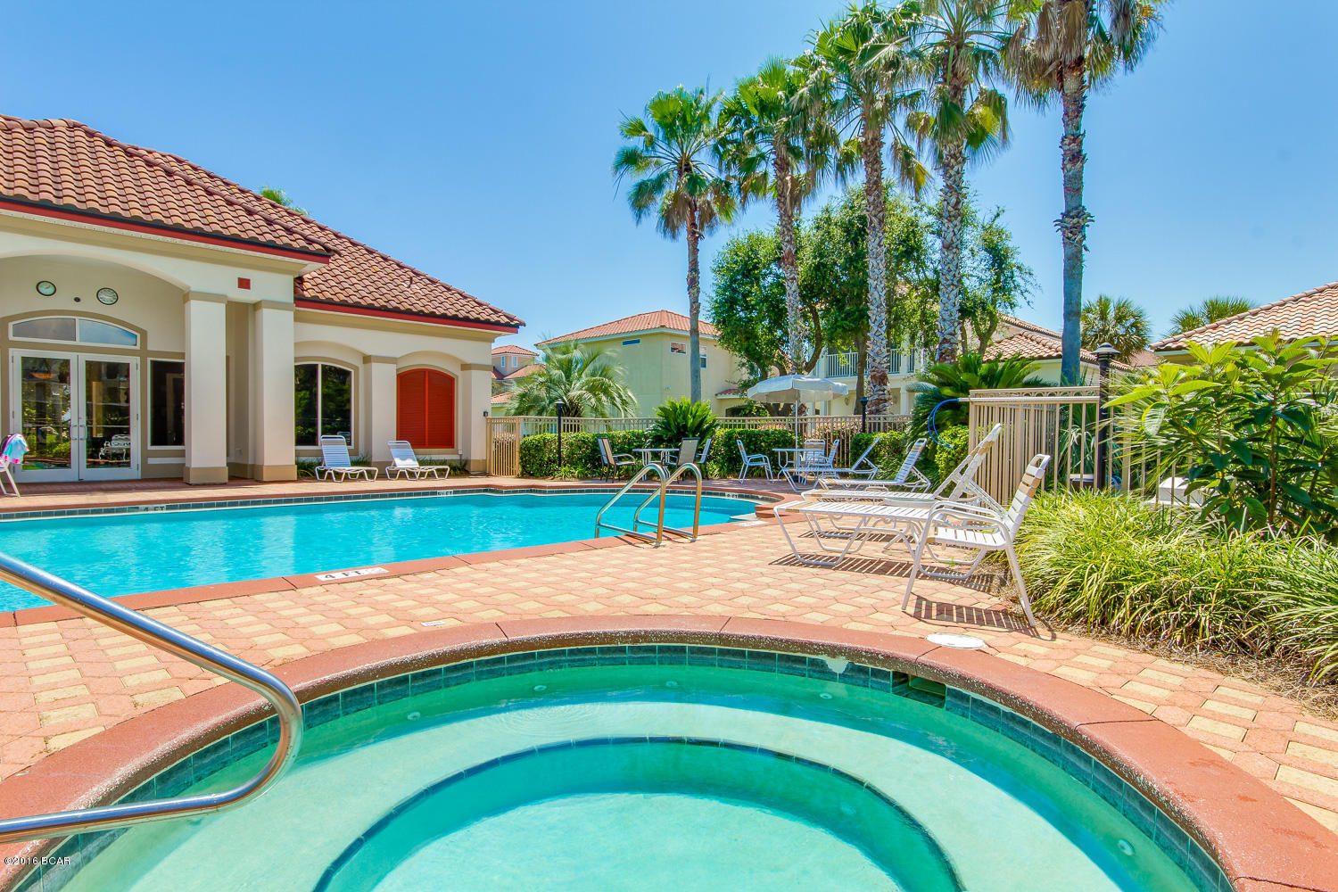 La Valencia Beach Resort - Residential