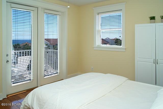 La Valencia Beach Resort - Residential