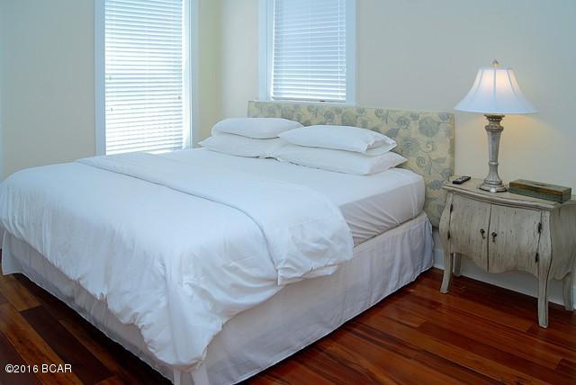 La Valencia Beach Resort - Residential