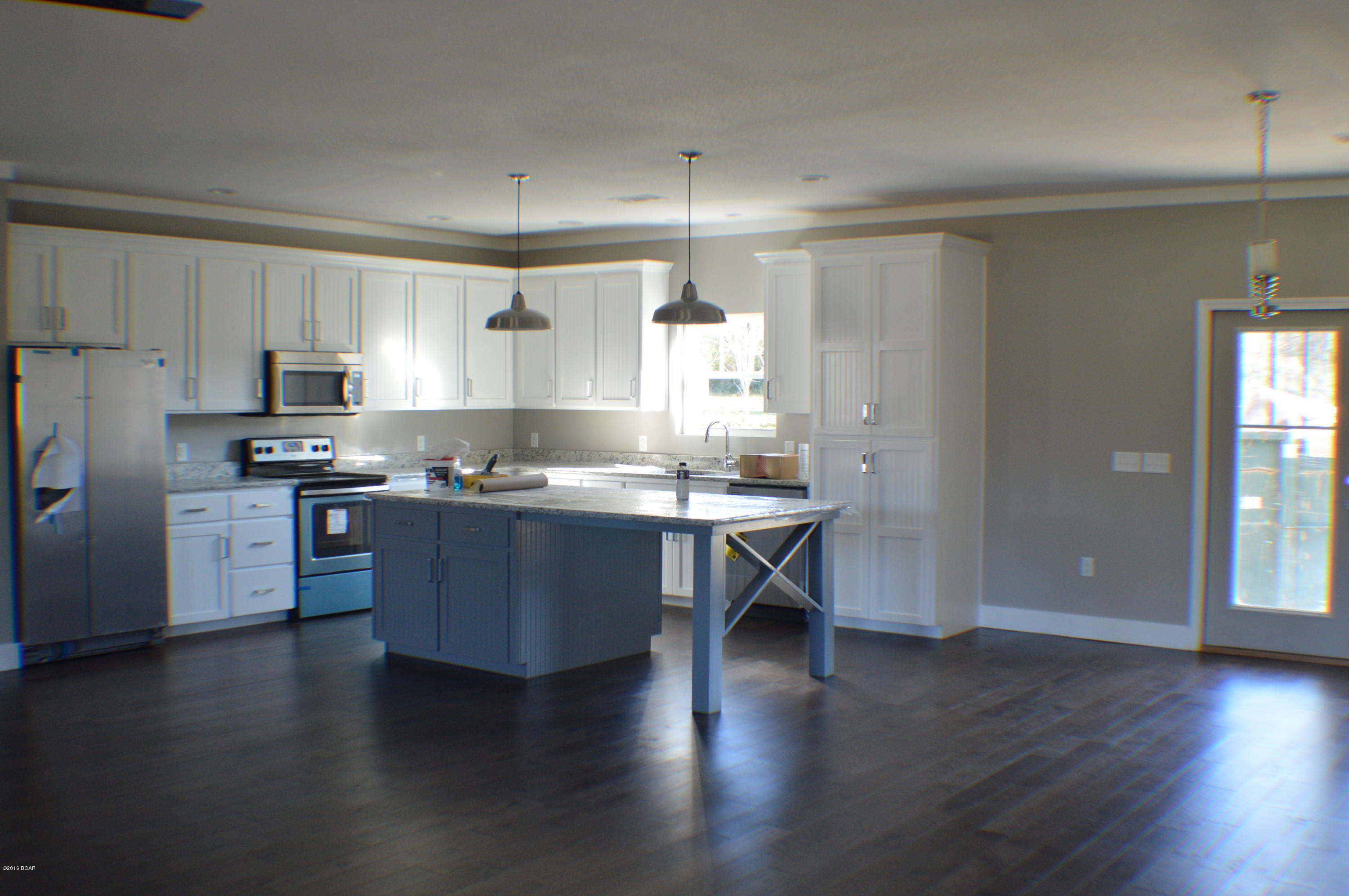 Deals Little Acres - Residential