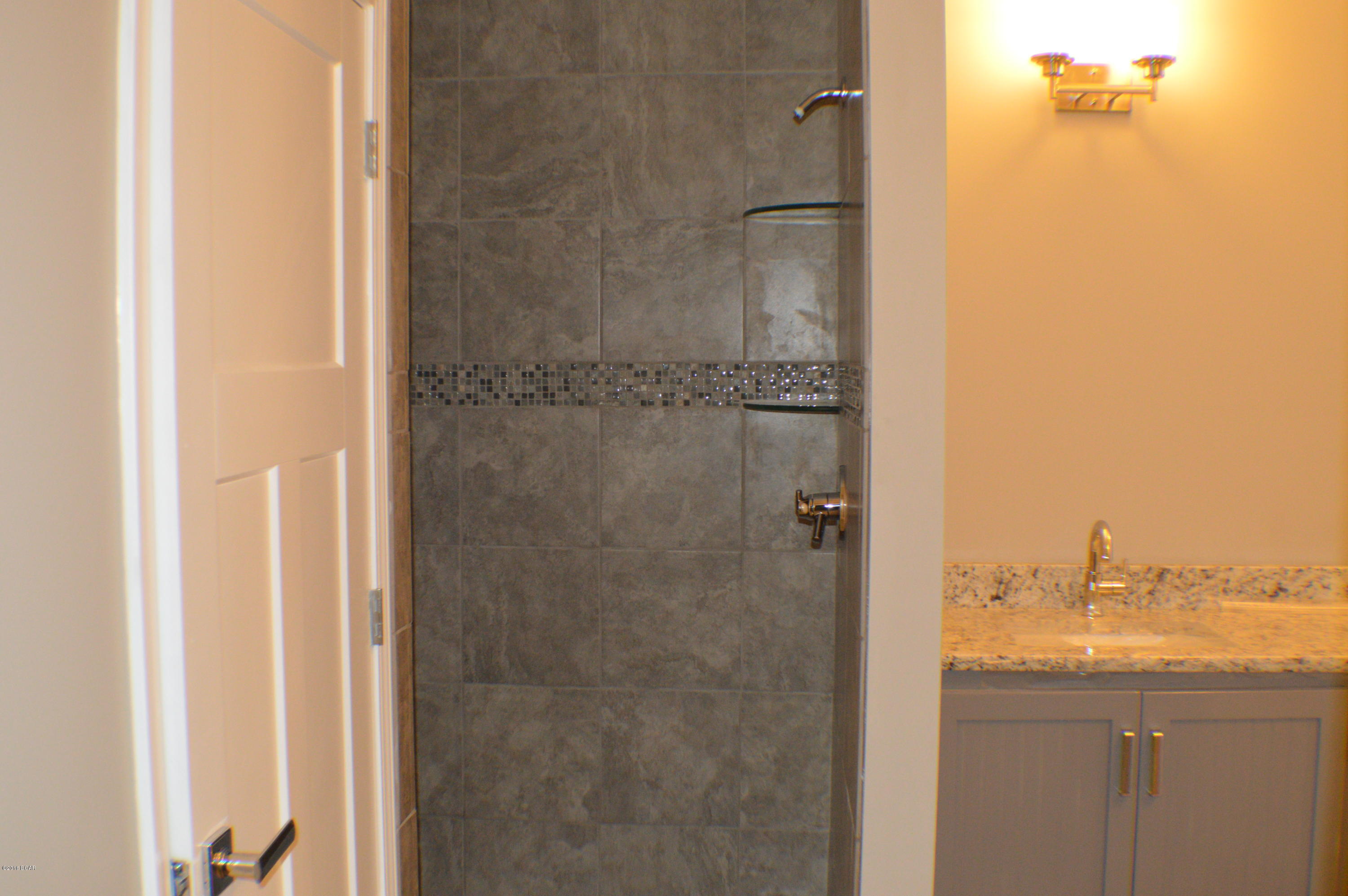 Deals Little Acres - Residential