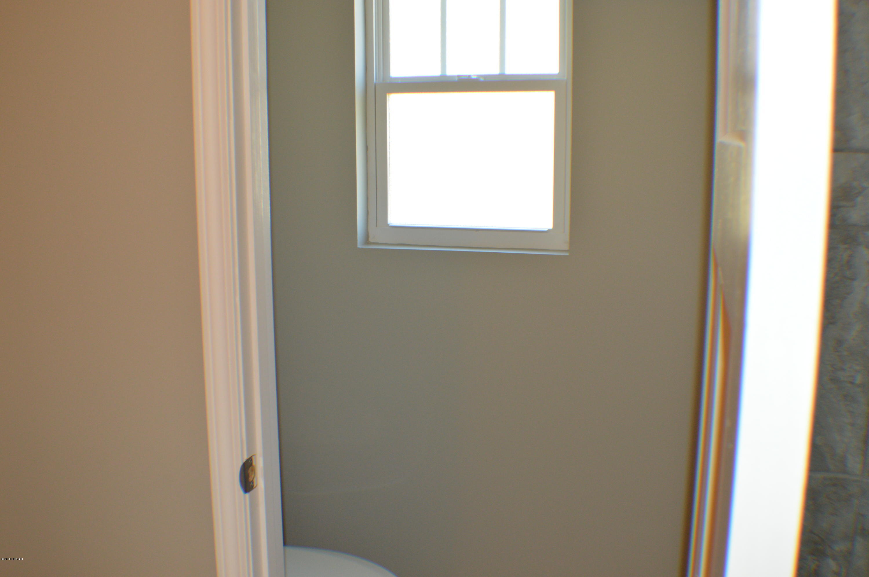 Deals Little Acres - Residential