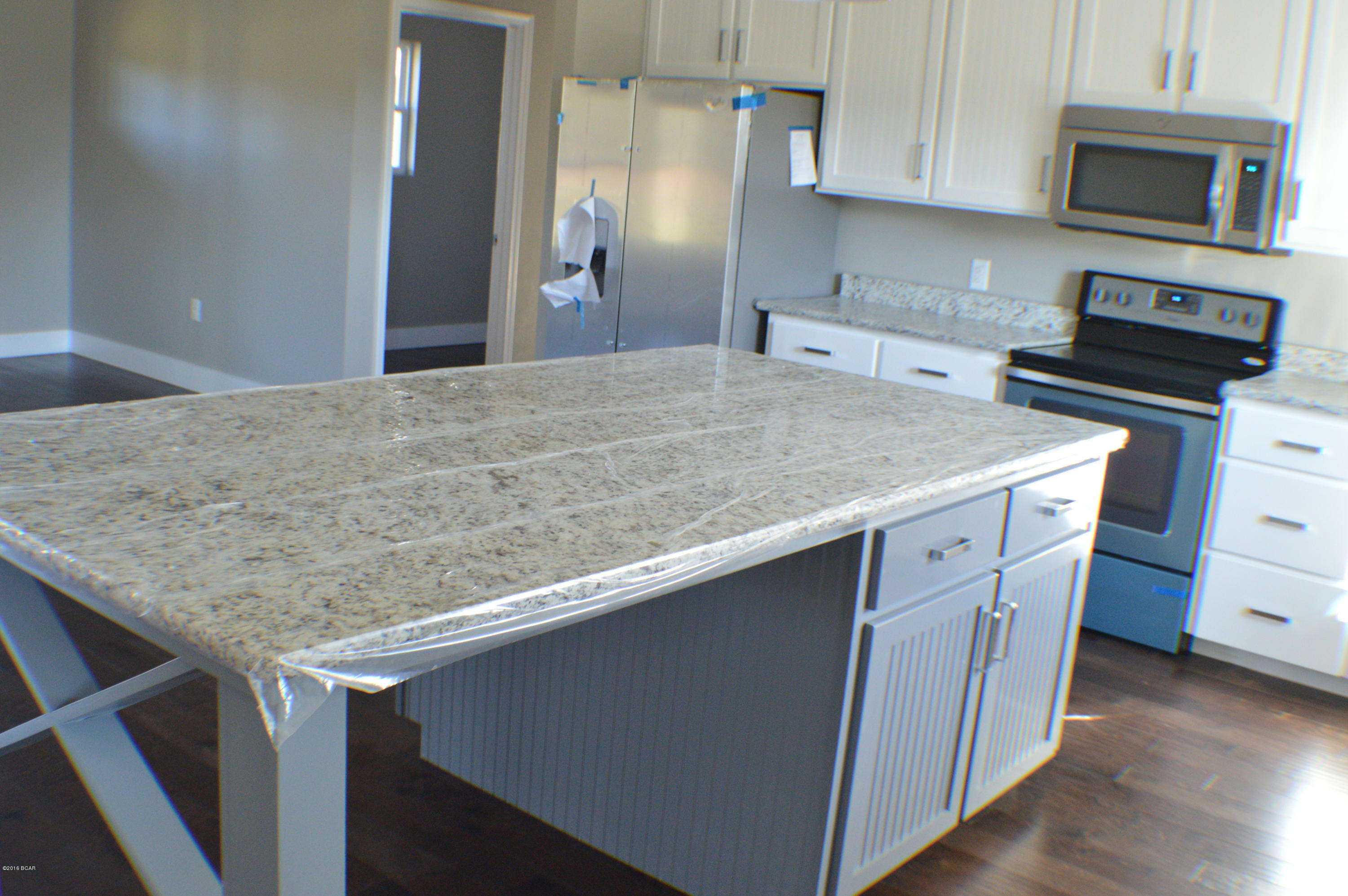 Deals Little Acres - Residential