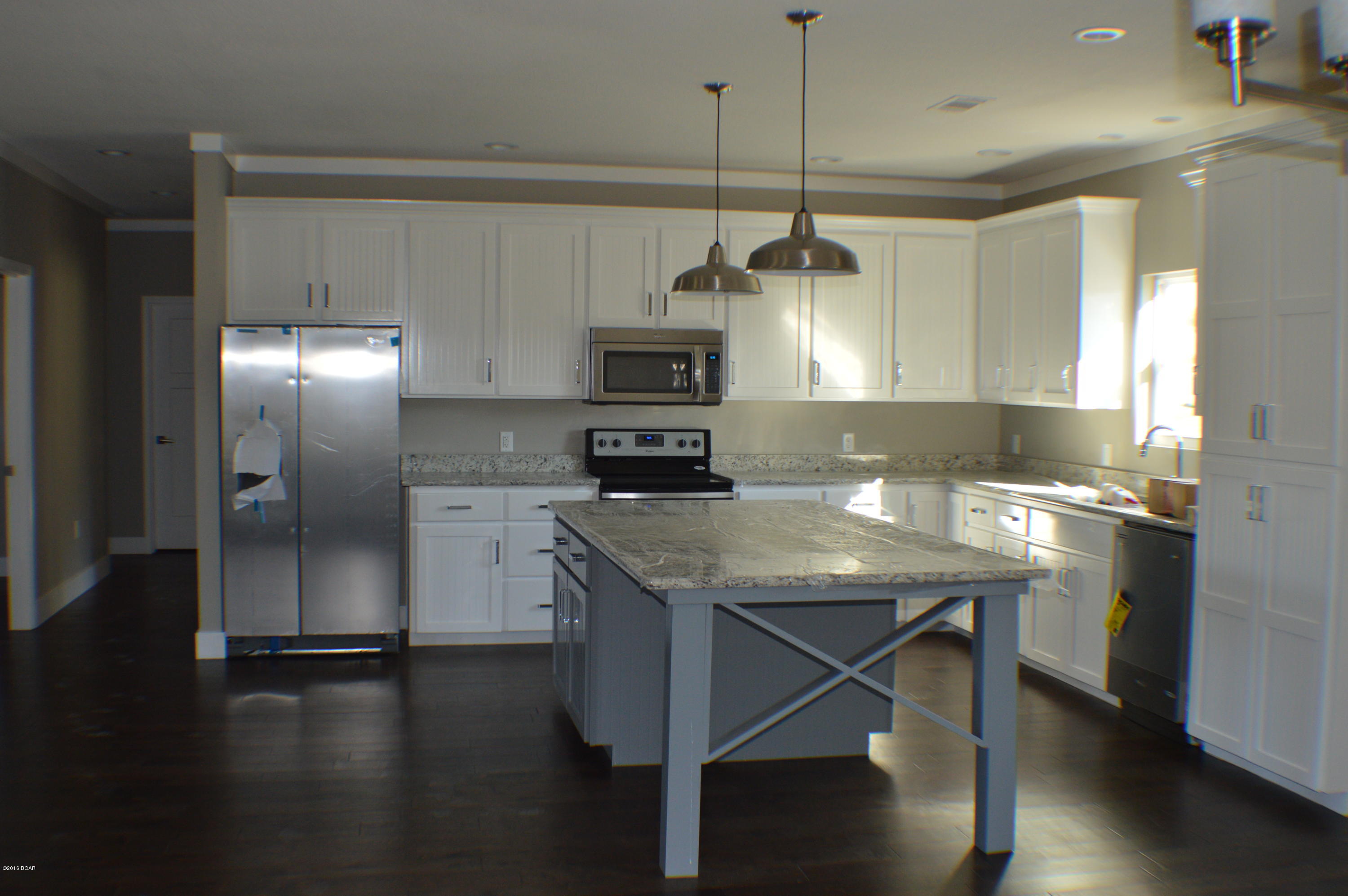 Deals Little Acres - Residential